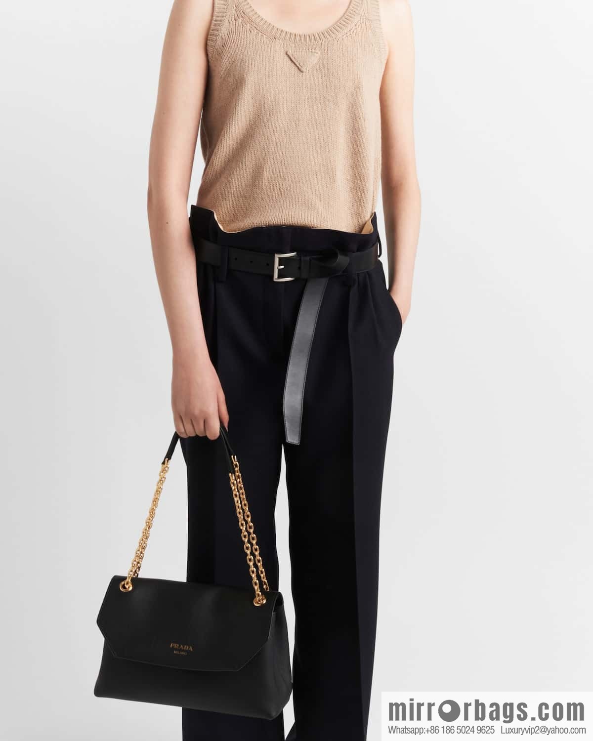 PRADA 🎉 new small 🎉 1BD371 women's 🎉 black