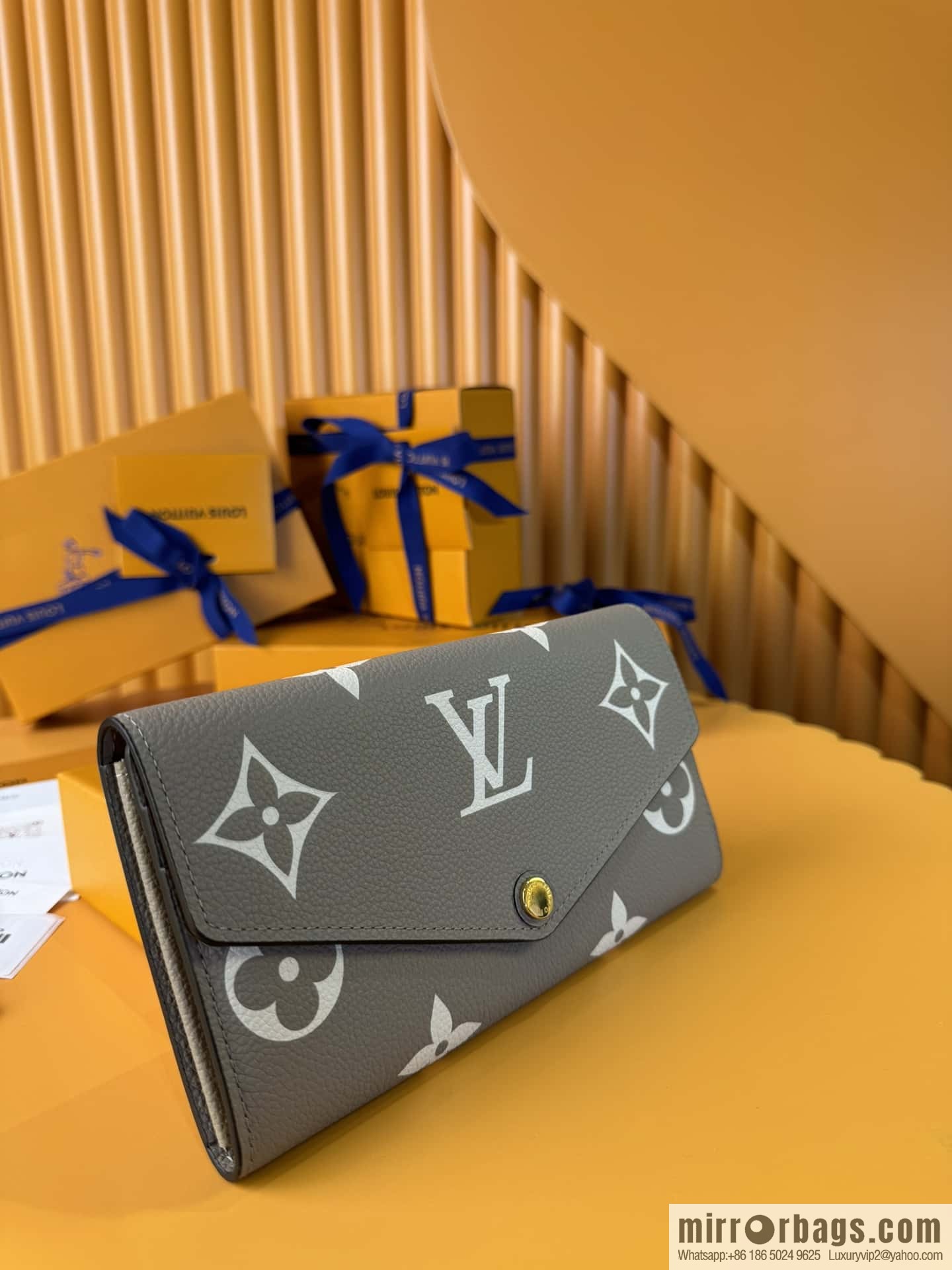 LV Sarah wallet M81049 Premium