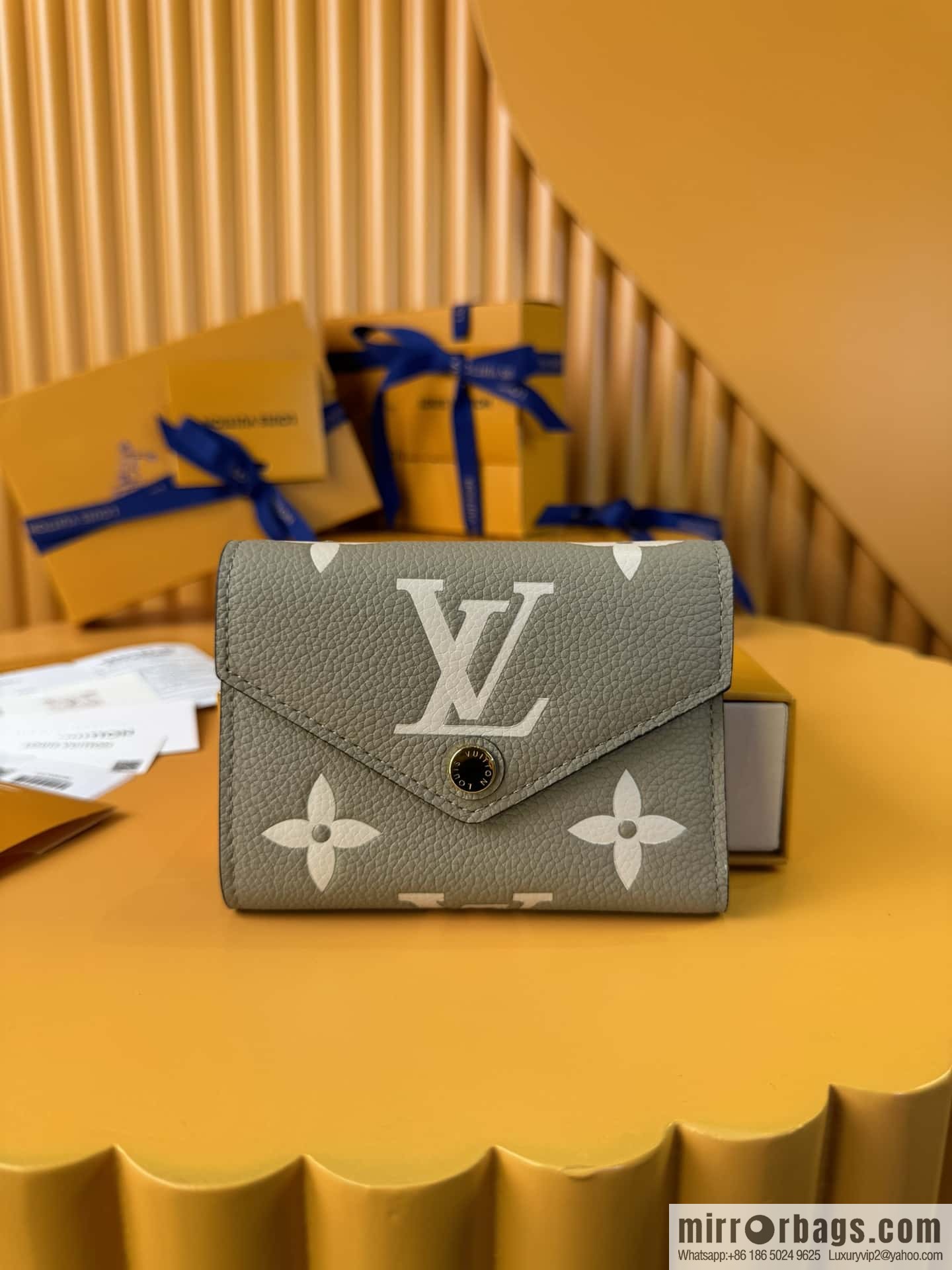 LV VICTORINE M81861 Premium