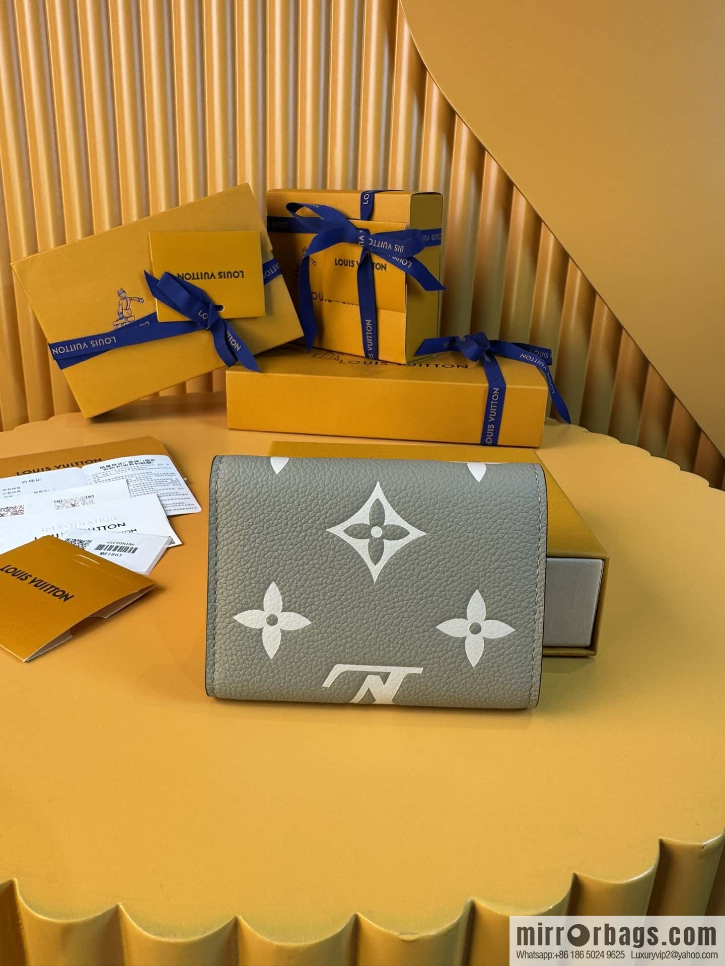 LV VICTORINE M81861 Premium