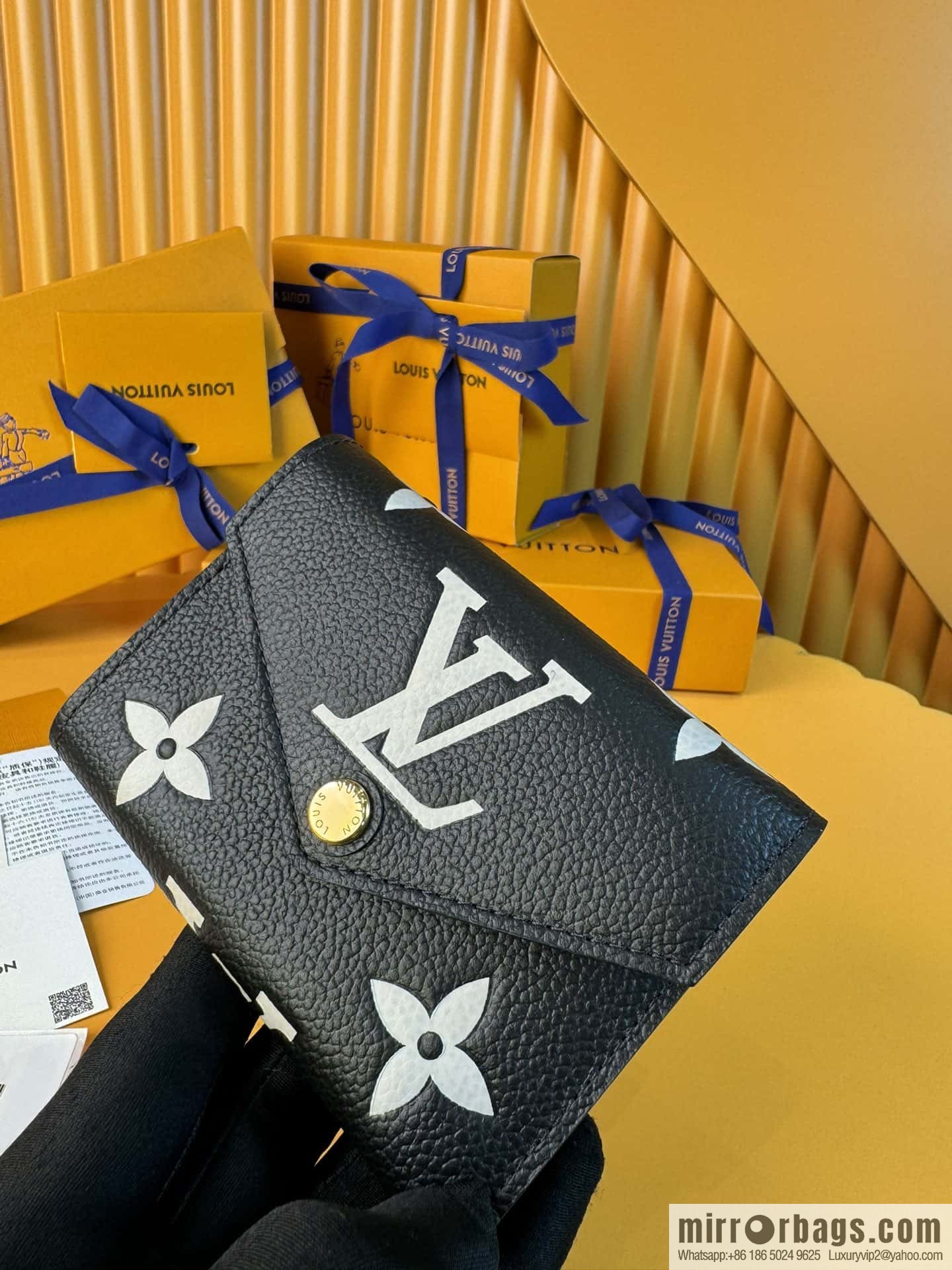 LV VICTORINE M80968 Premium