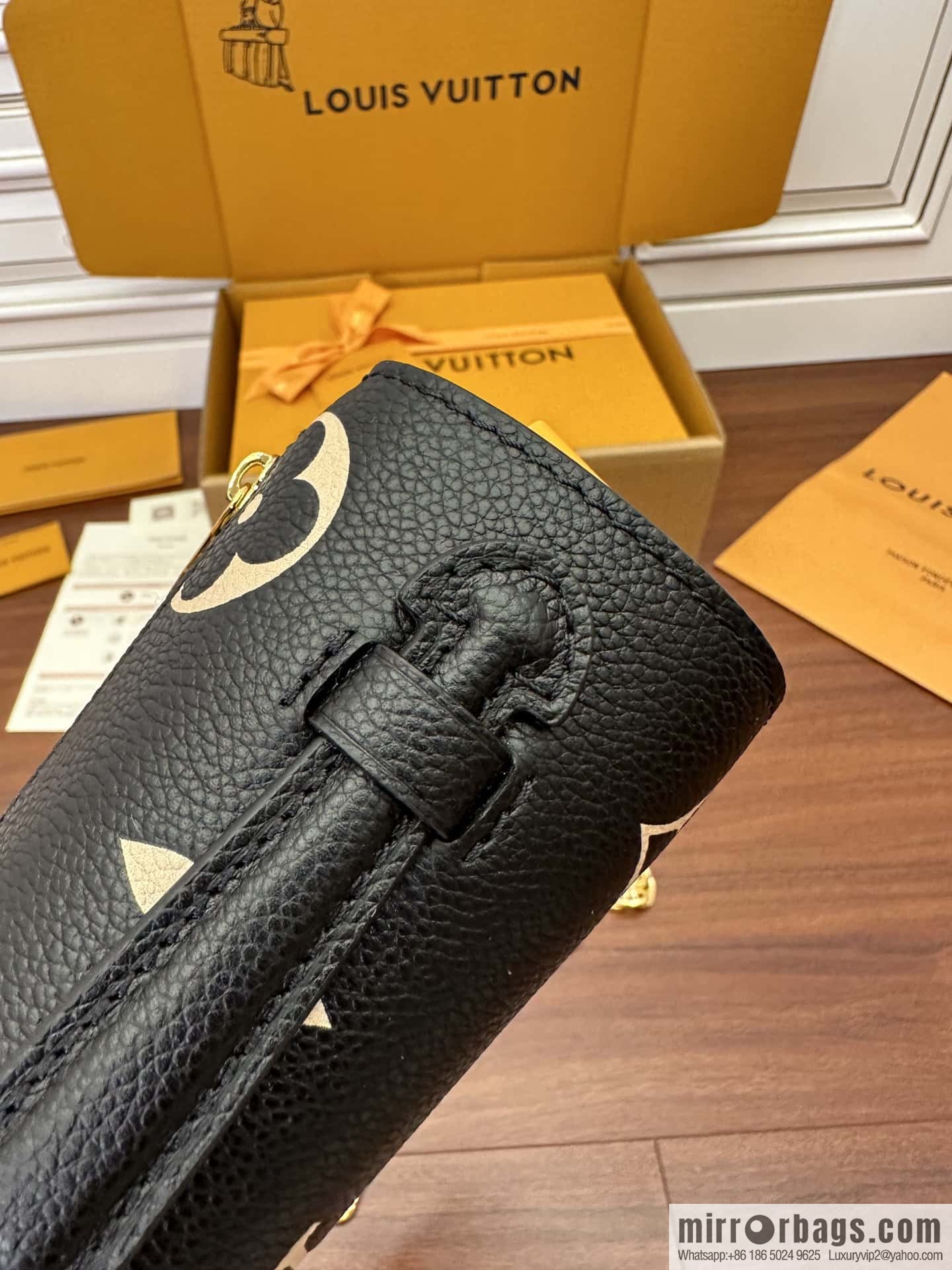 LV M46596 POCHETTE MÉTIS EAST WEST handbag