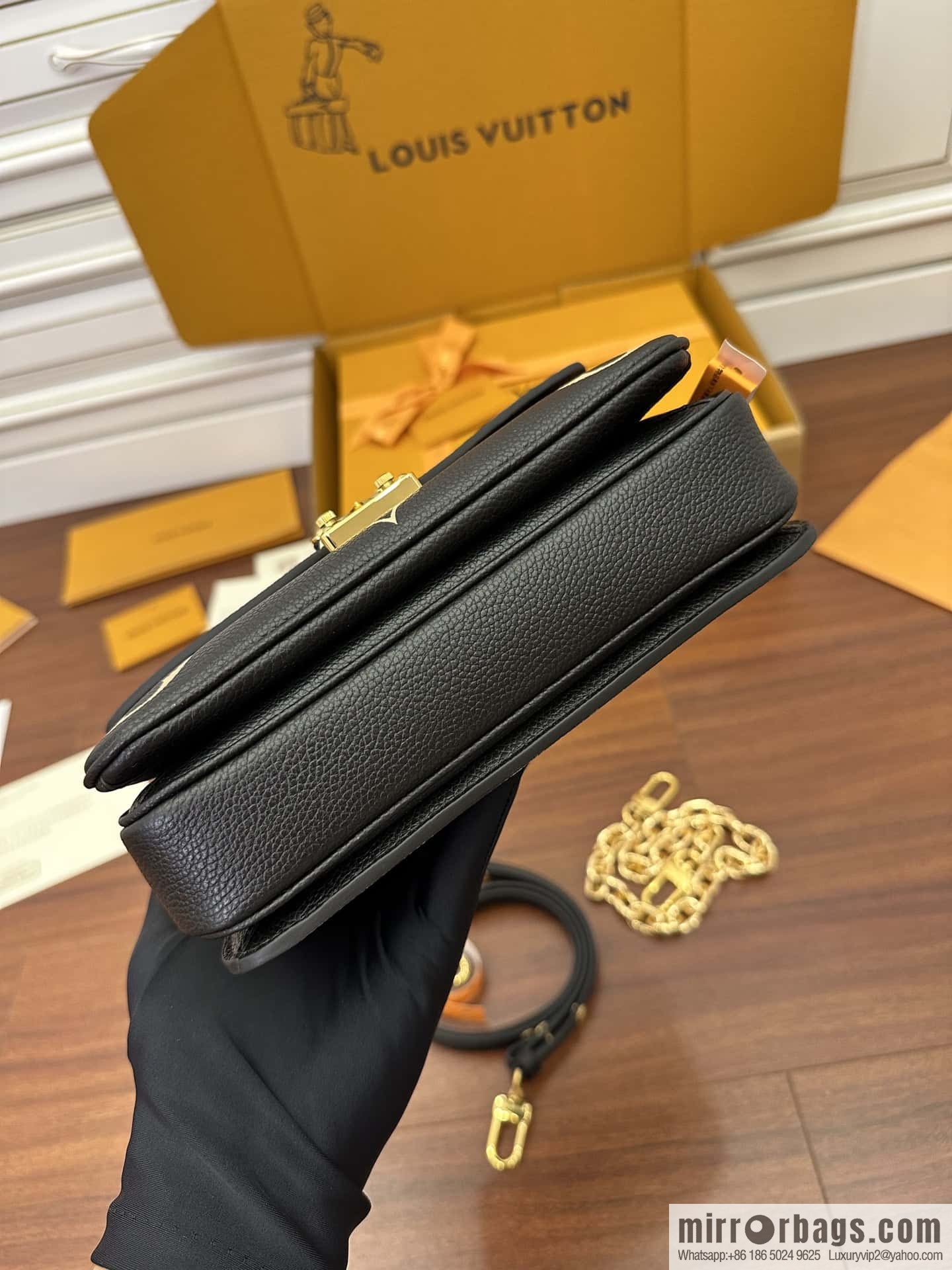 LV M46596 POCHETTE MÉTIS EAST WEST handbag
