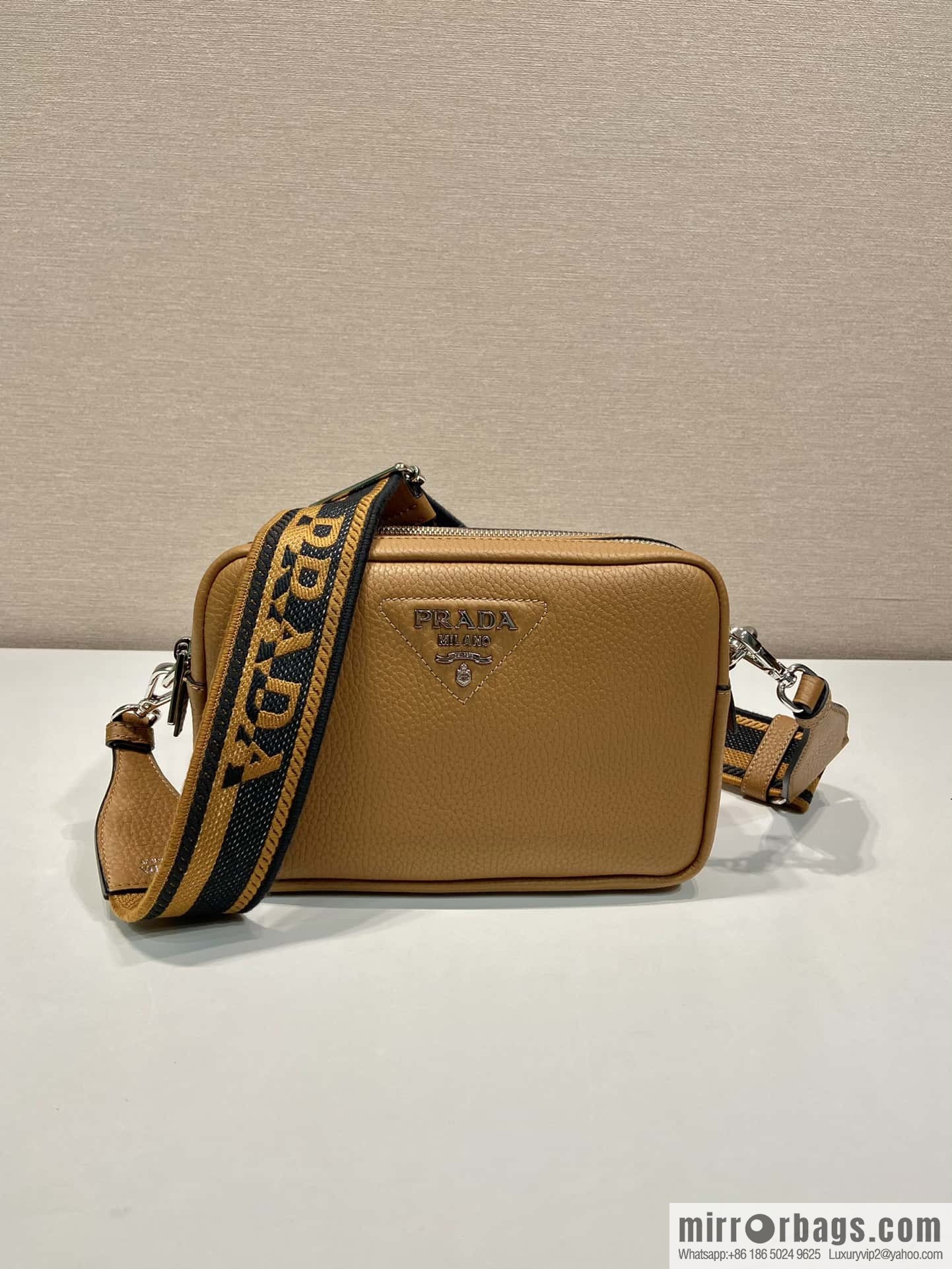 PRADA 🎉 new shoulder strap 🎉 1BD082 new color