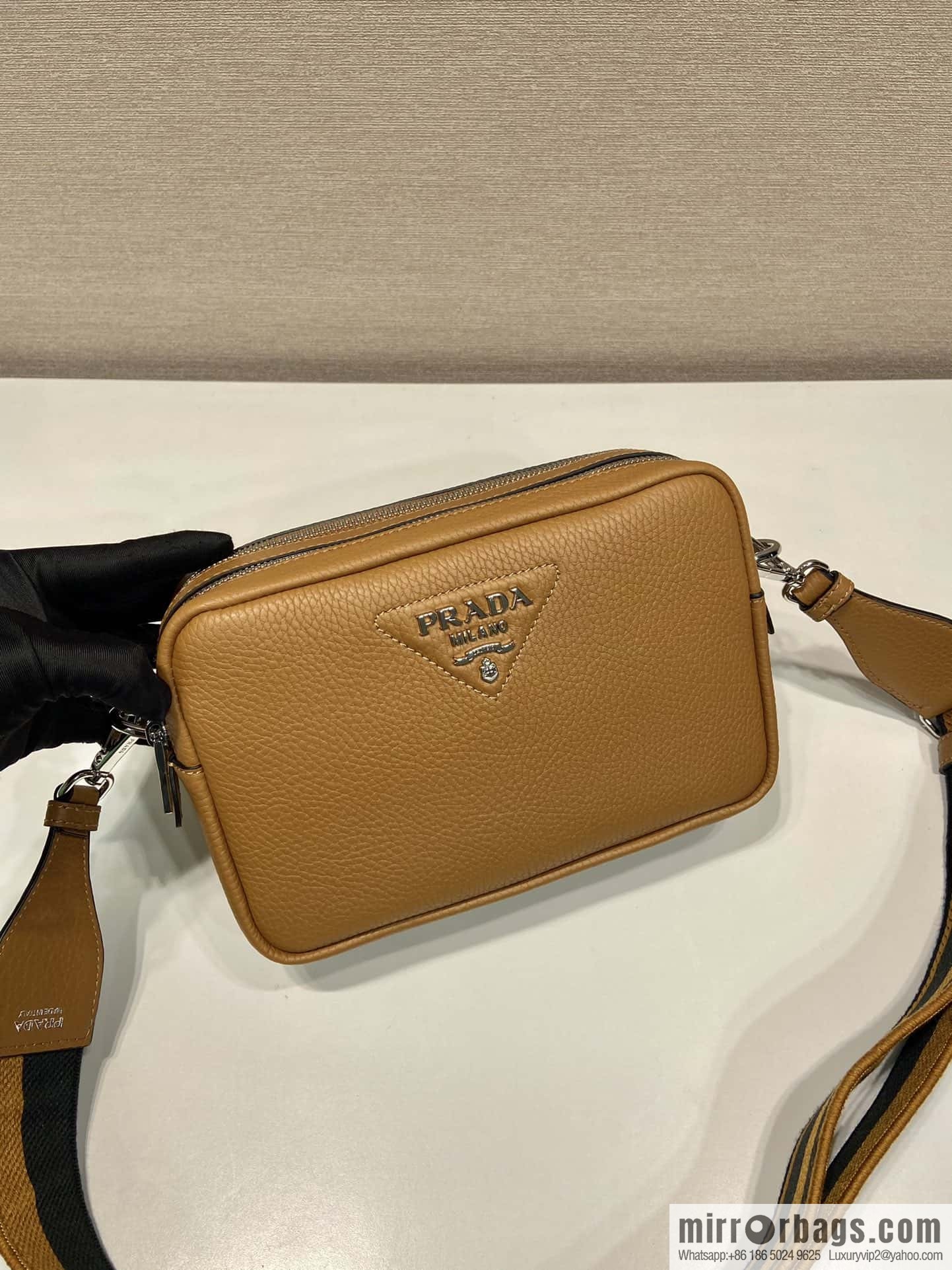 PRADA 🎉 new shoulder strap 🎉 1BD082 new color