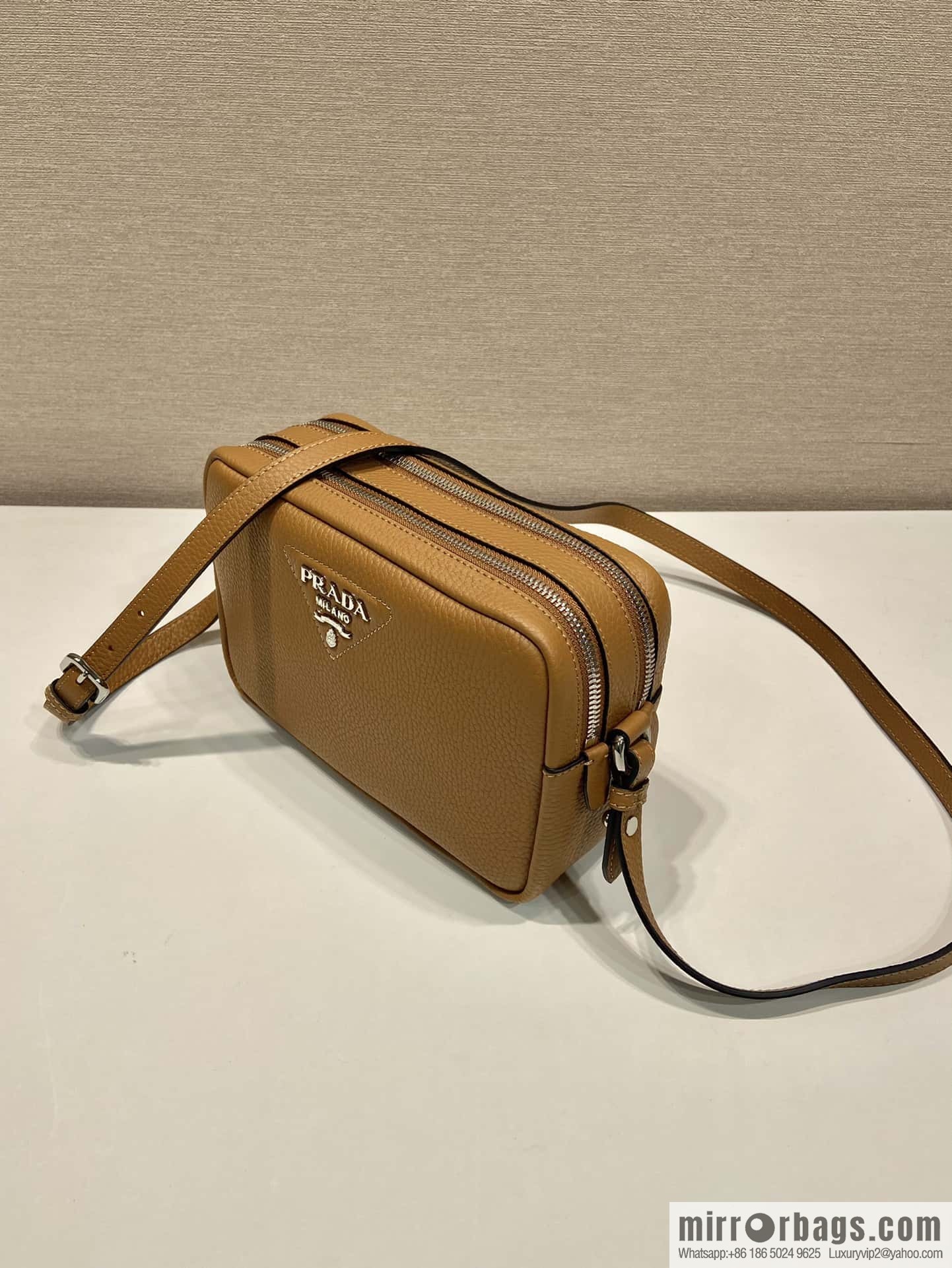 PRADA 🎉 new shoulder strap 🎉 1BD082 new color