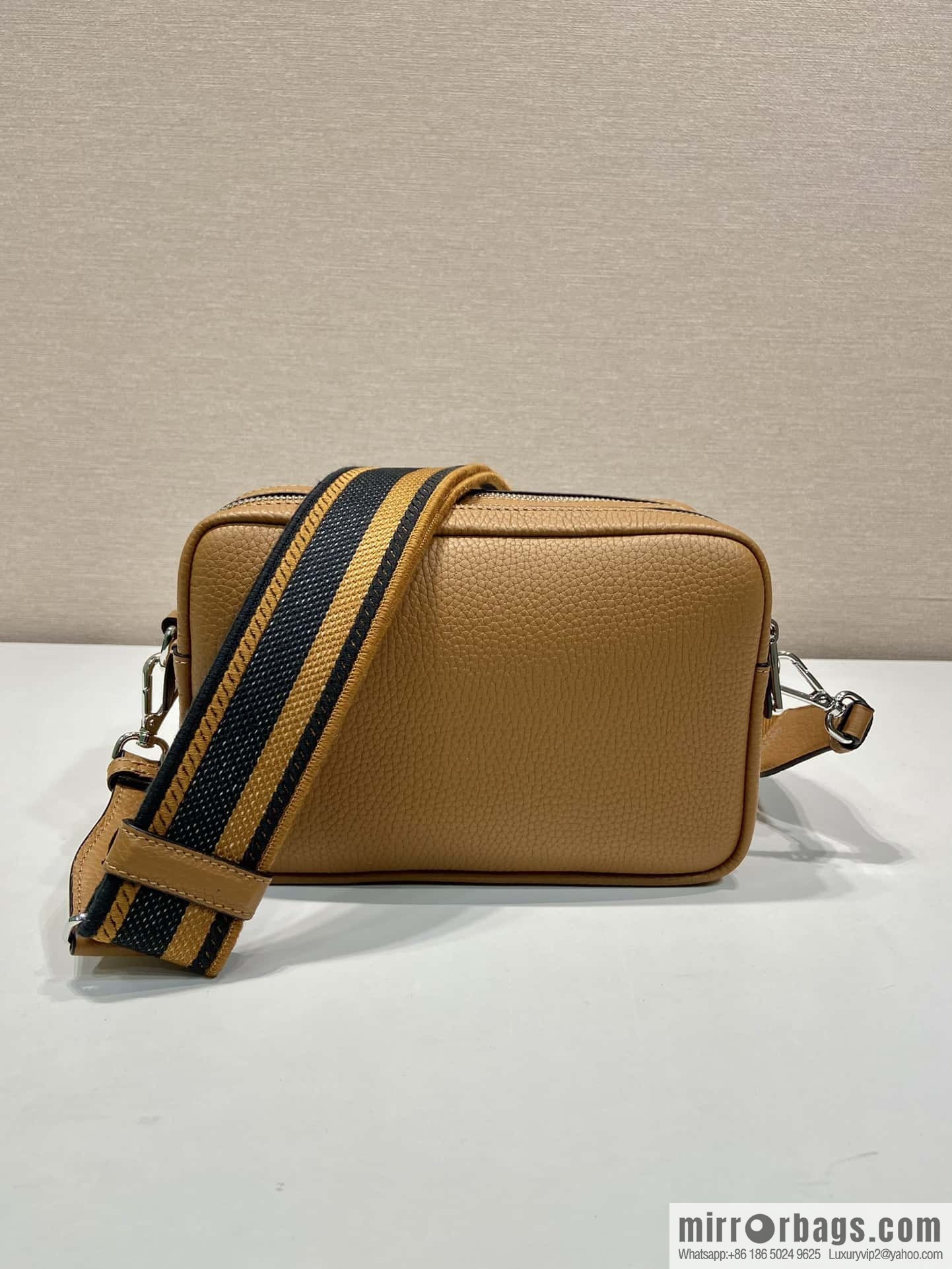 PRADA 🎉 new shoulder strap 🎉 1BD082 new color