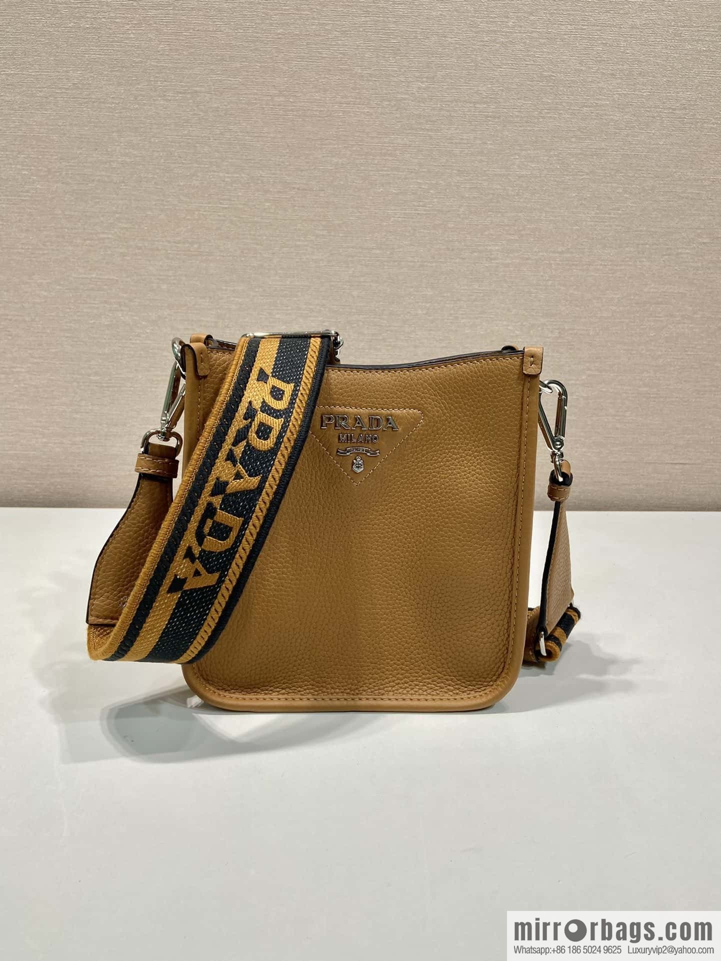 PRADA 👏 new shoulder strap bag 👏 1BH191/tote bag new color