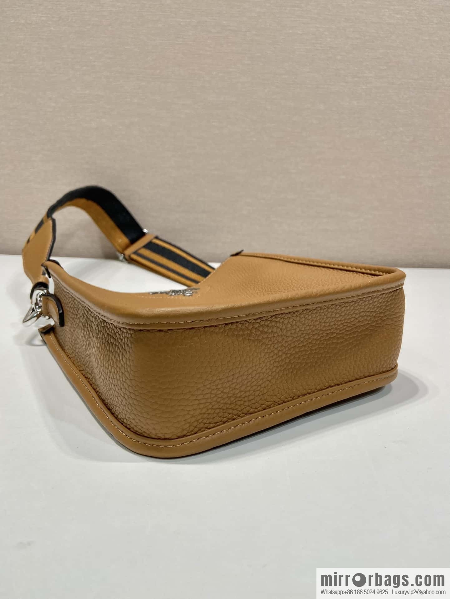 PRADA 👏 new shoulder strap bag 👏 1BH191/tote bag new color