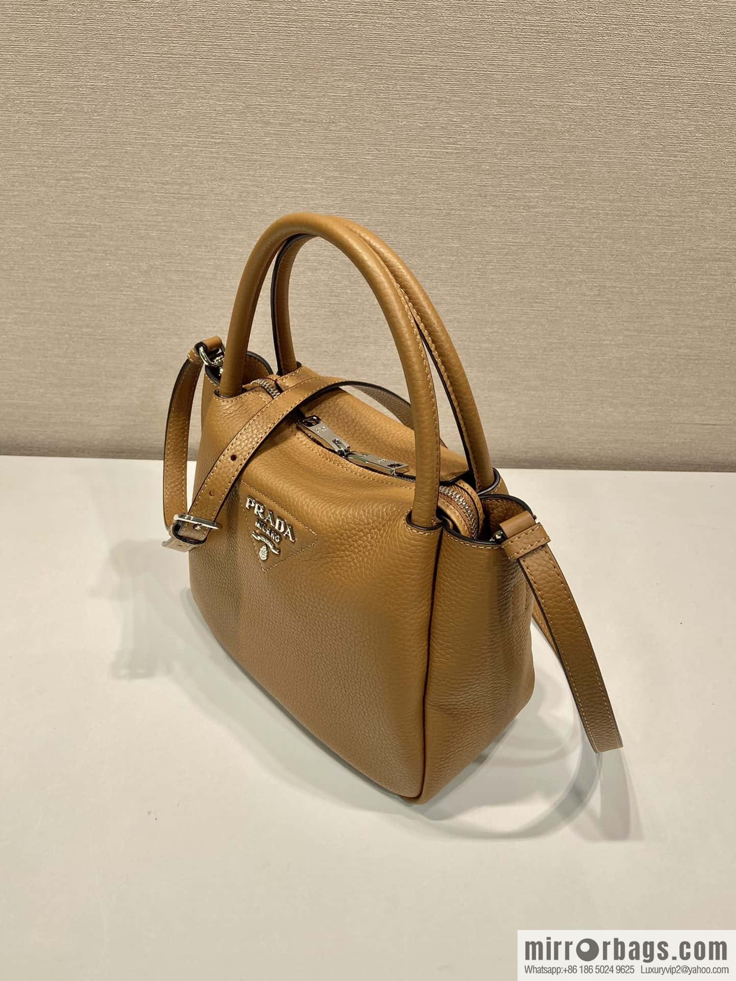 PRADA 🎉 new double shoulder strap 🎉 1BC145 double shoulder strap 🎉 small