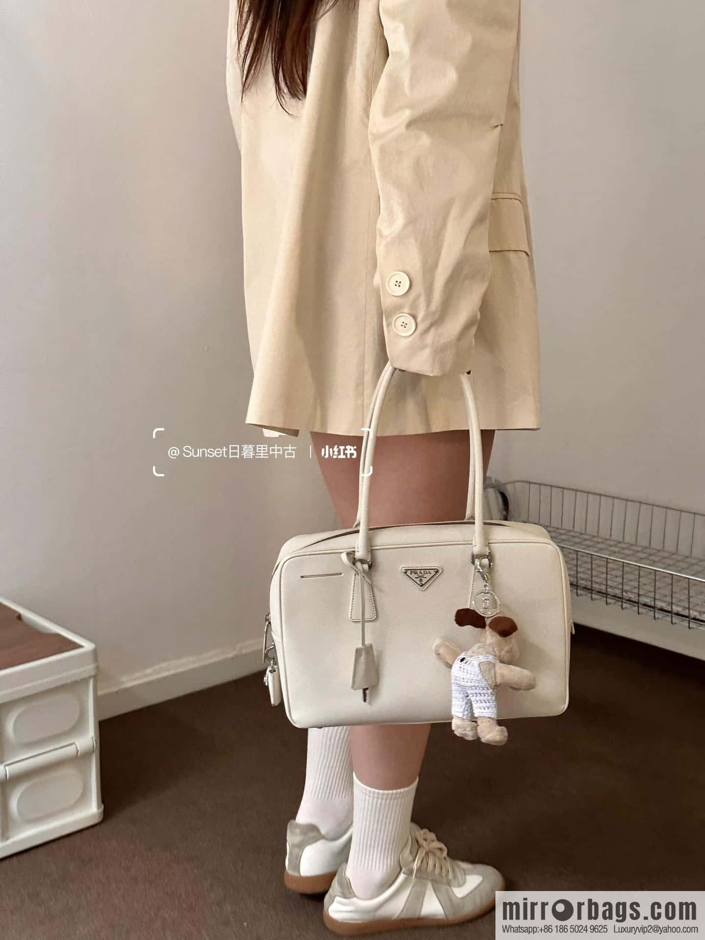 PRADA 🎉 new long handle medieval bag 🎉 1BA428 new 🎉 white