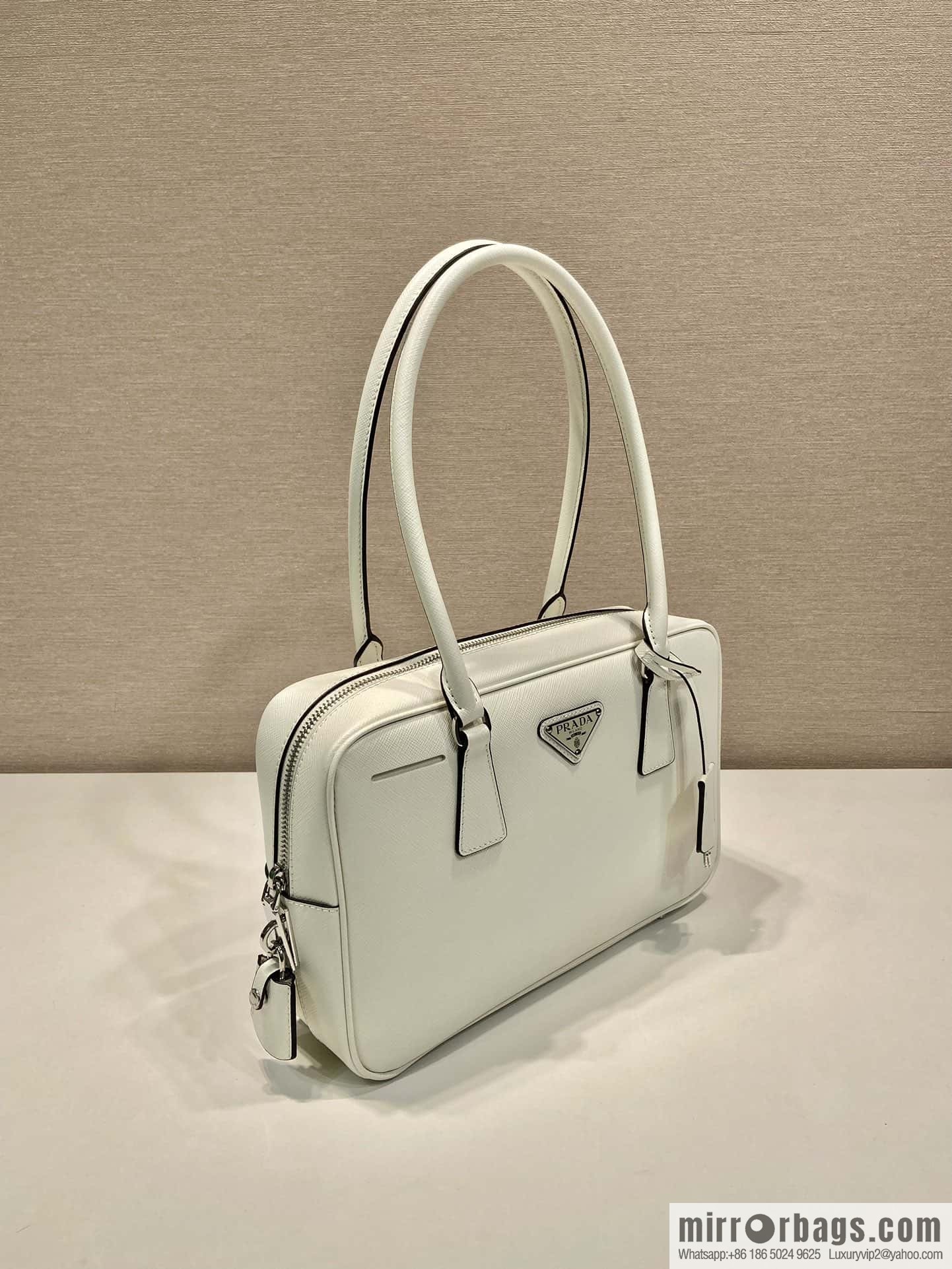 PRADA 🎉 new long handle medieval bag 🎉 1BA428 new 🎉 white