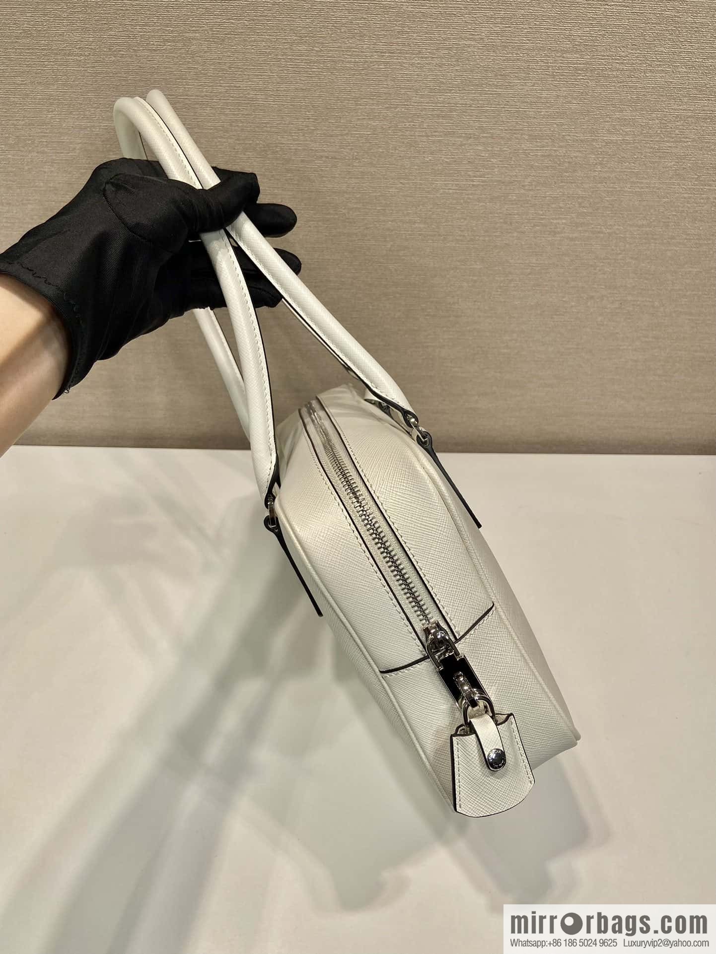 PRADA 🎉 new long handle medieval bag 🎉 1BA428 new 🎉 white