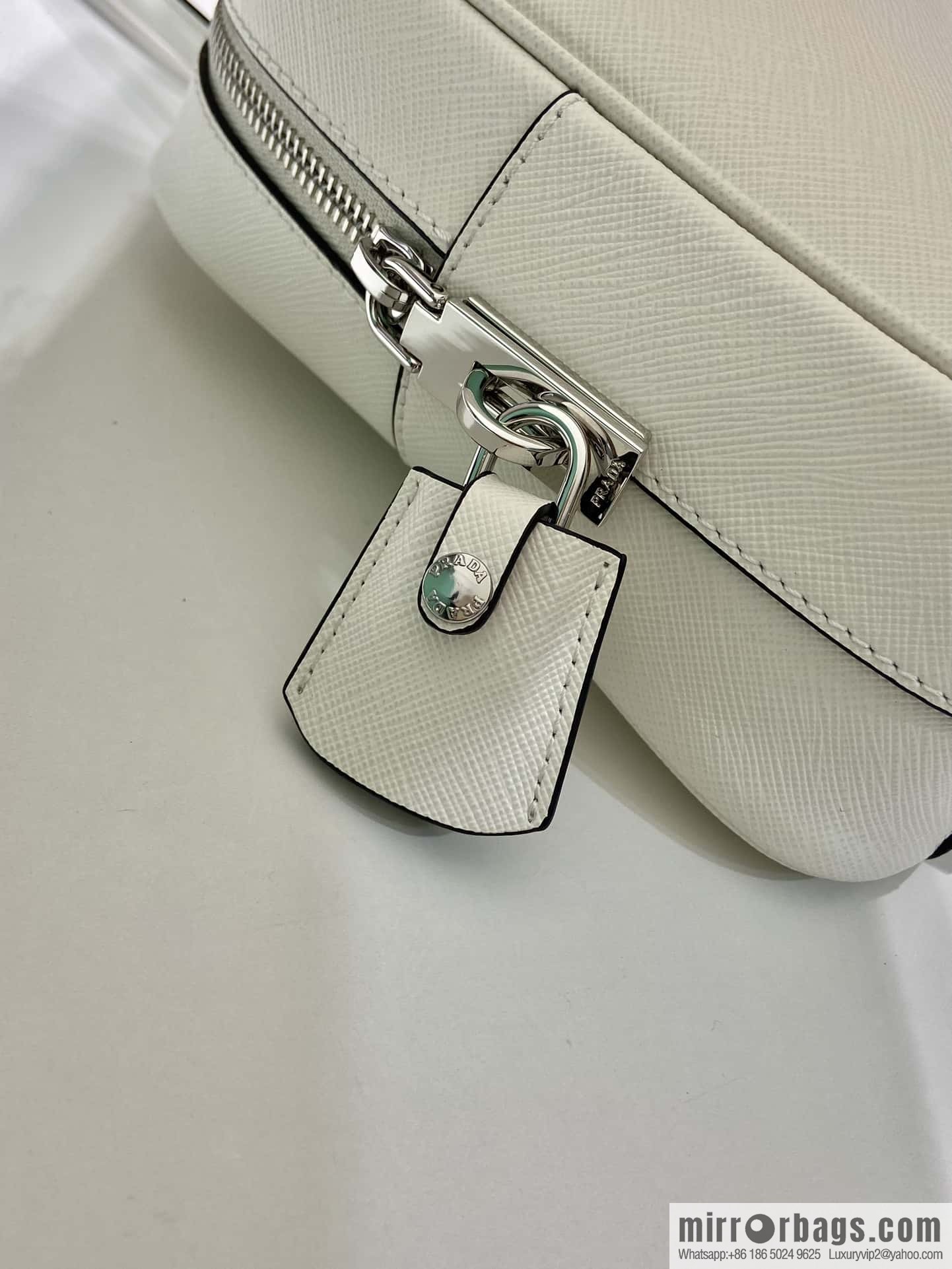 PRADA 🎉 new long handle medieval bag 🎉 1BA428 new 🎉 white