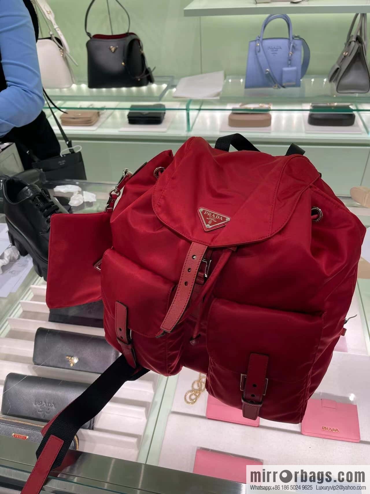 PRADA 🎉 new backpack 🎉 1BZ811 👍👍 new color