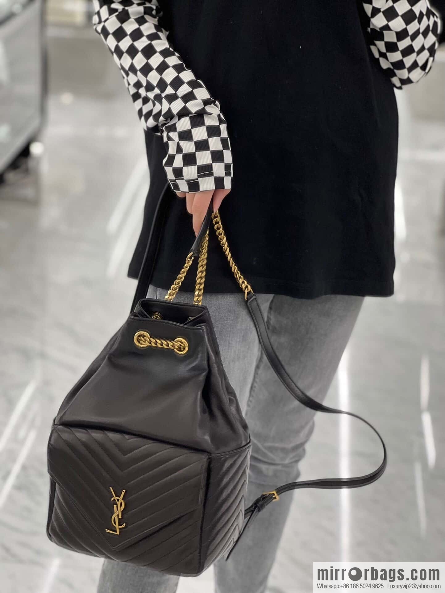 YSL _ backpack black 🎵 672609