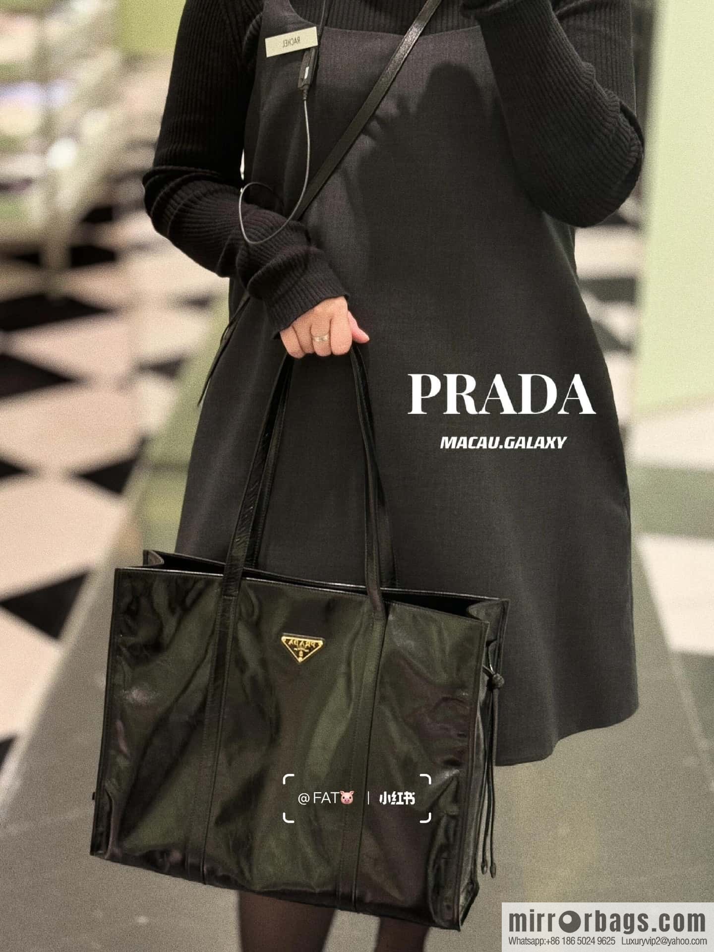 PRADA 🎉 oil wax tote bag 🎉 1BG460
