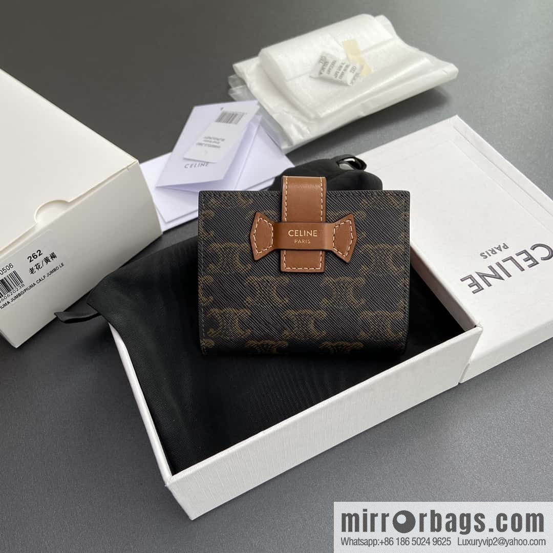 CELINE TRIOMPHE logo printed short three-fold wallet 10H262DB7.04LU