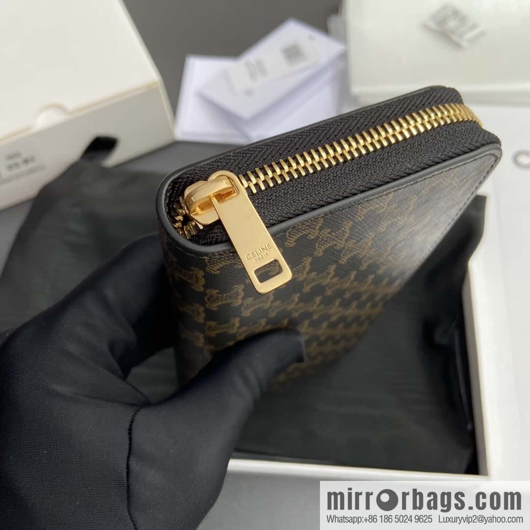 CELINE TRIOMPHE logo printing full zipper opening and closing 10l552DS3.04LU