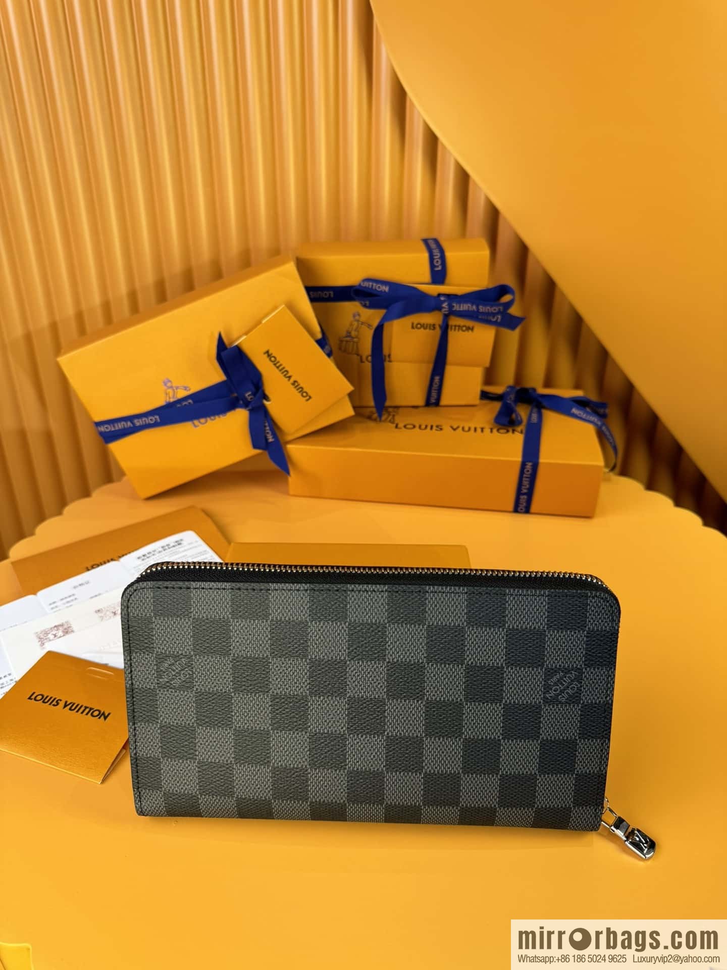 LV Zippy Wallet N63077 Premium