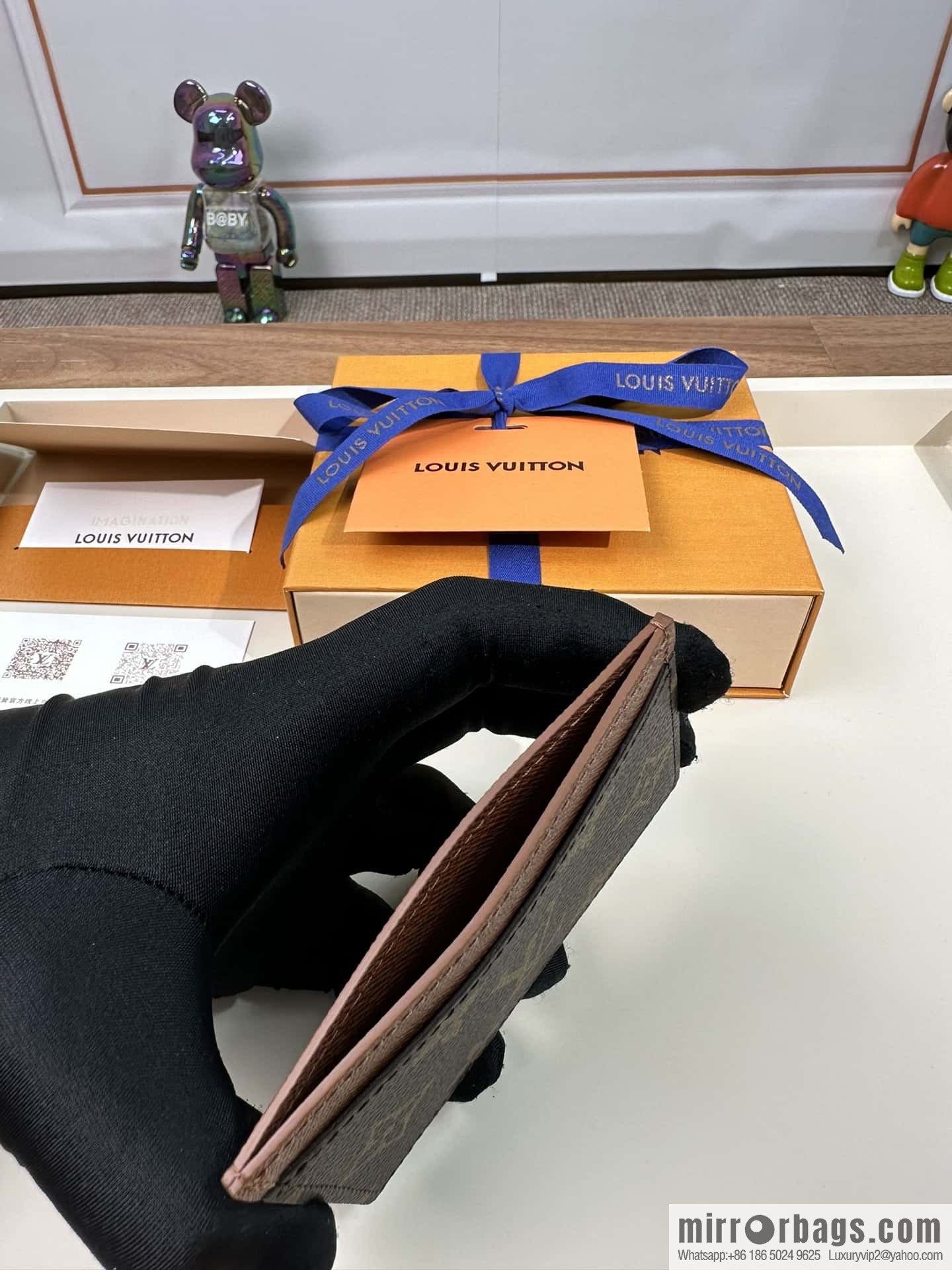 LV card holder M61733 premium