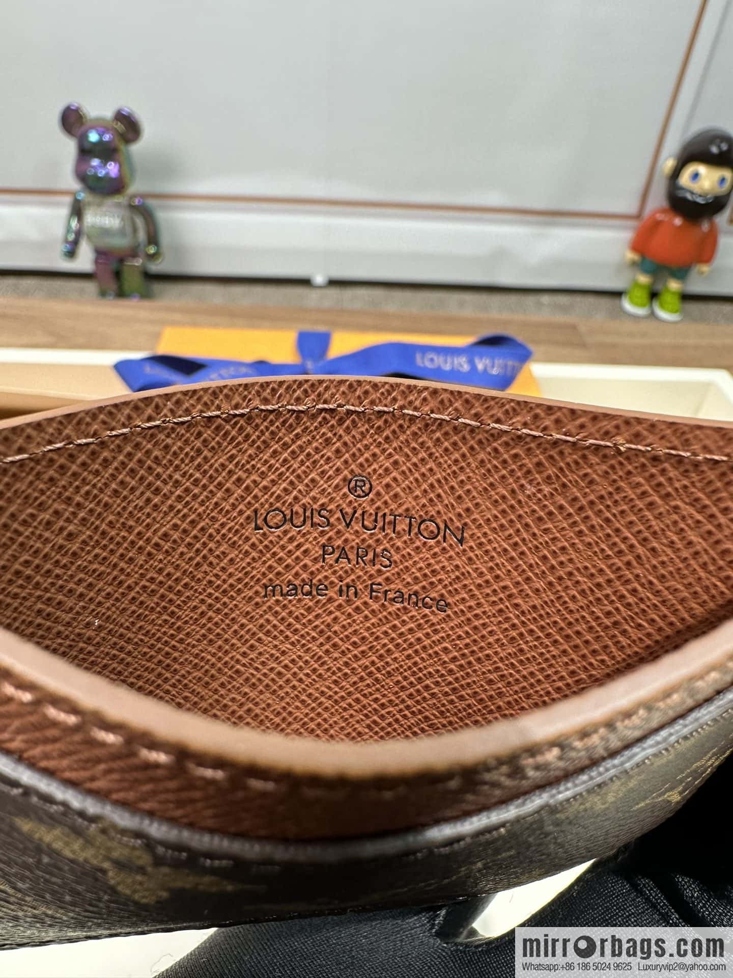 LV card holder M61733 premium