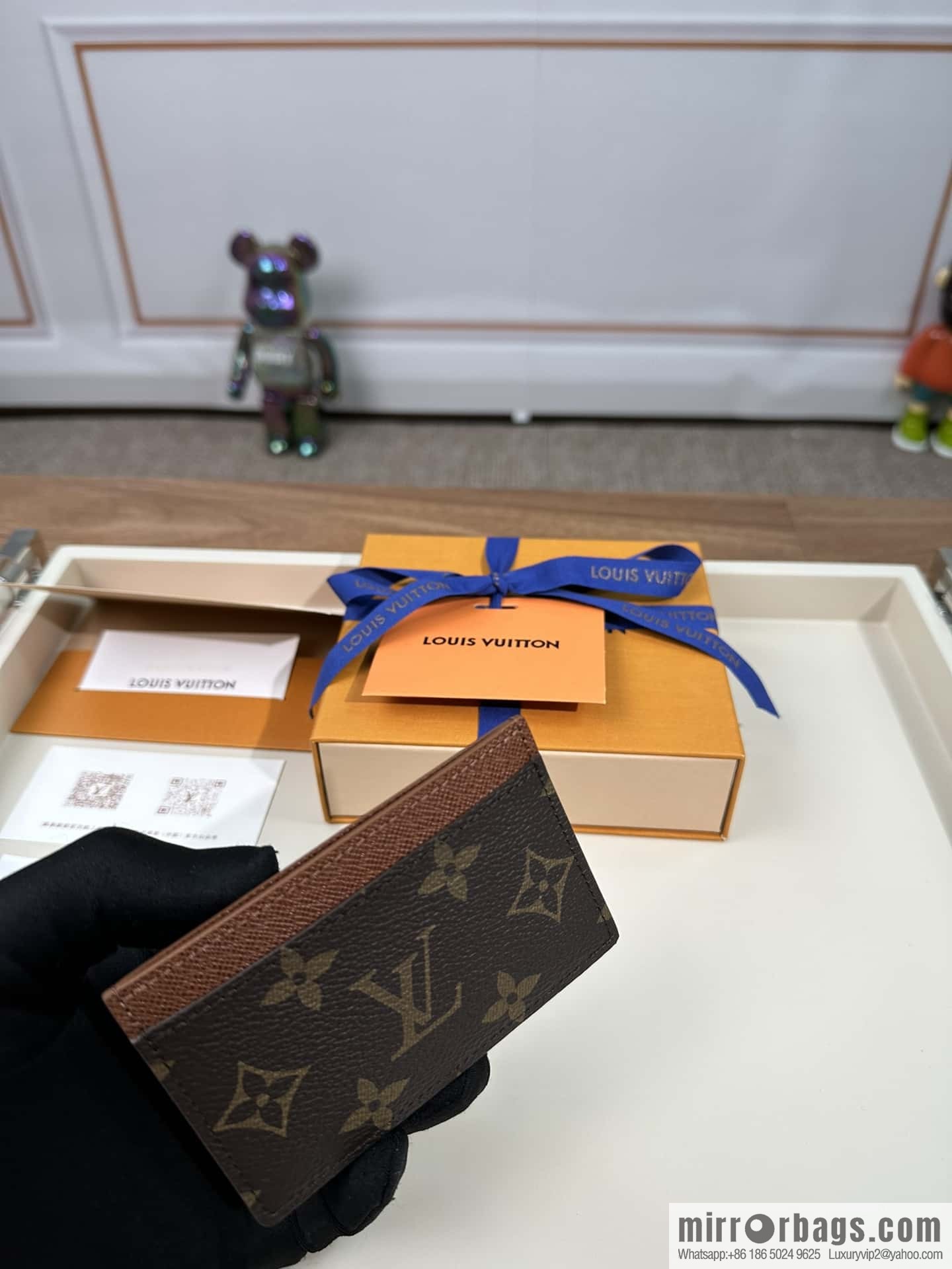 LV card holder M61733 premium