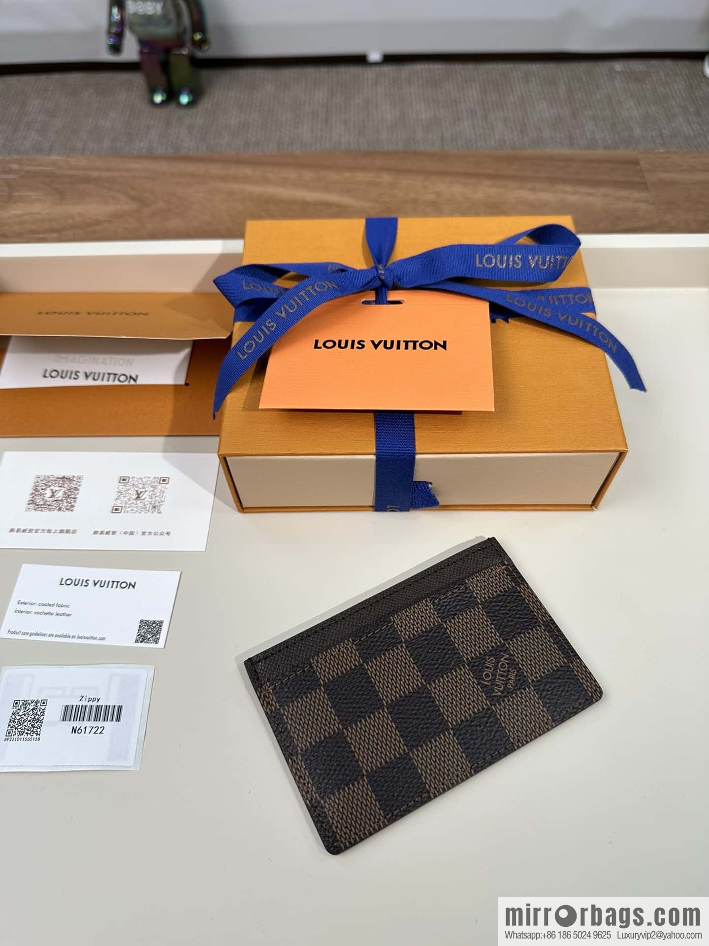 LV clip N61722 premium