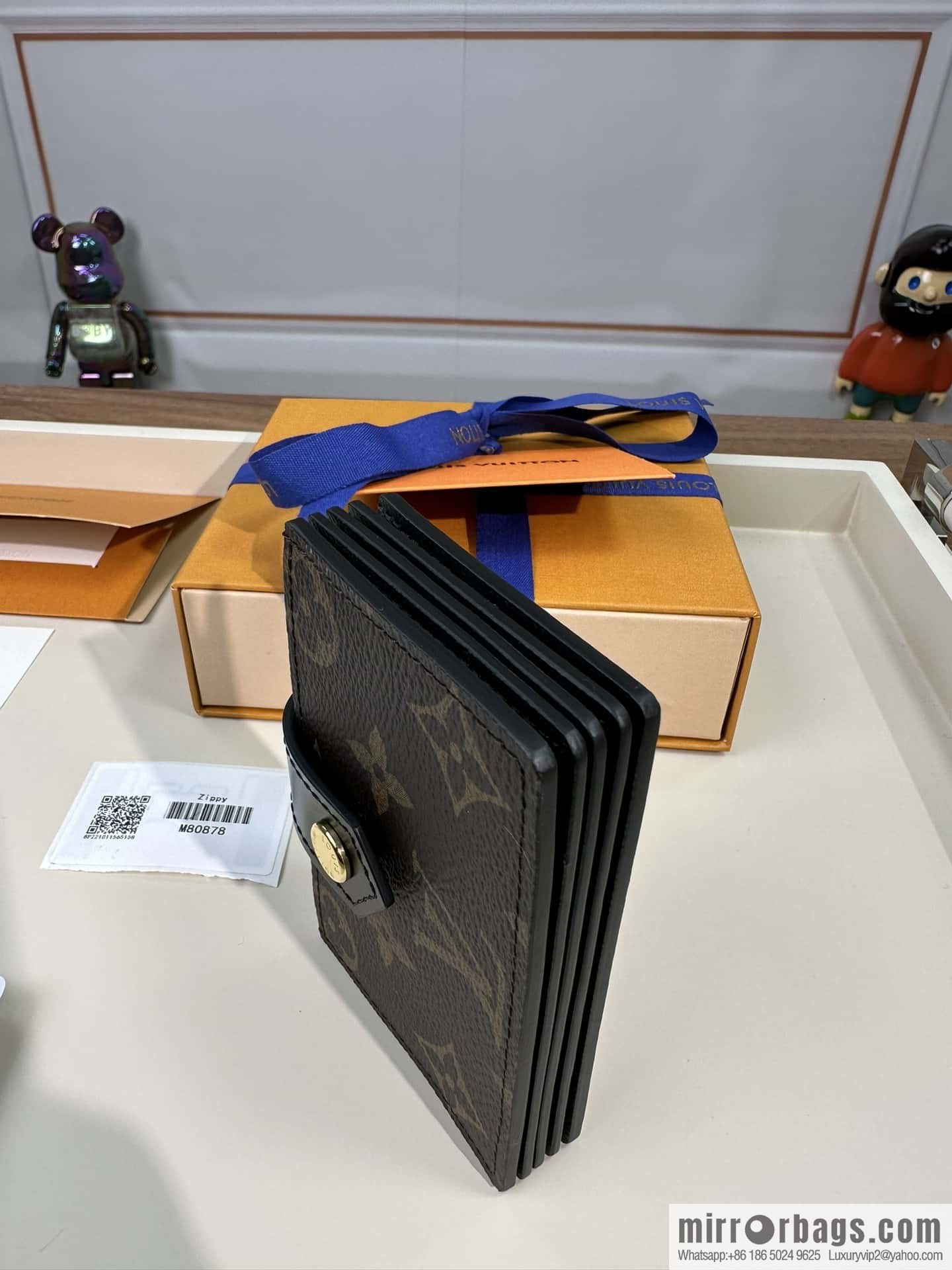 LV card clip M80878 premium