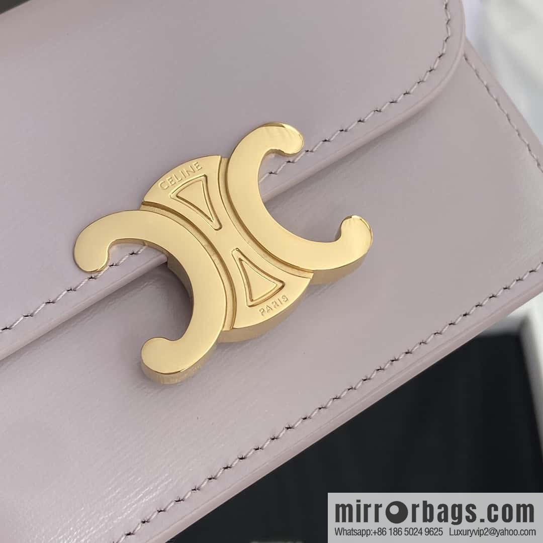 CELINE TRIOMPHE shiny cow leather flip card bag 10I 582 CPJ.04LU