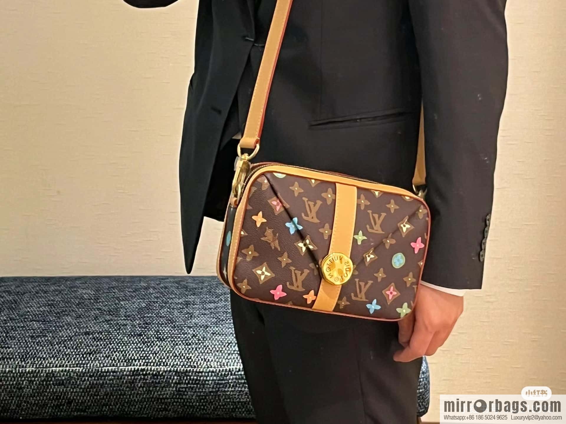 [Premium‑quality] M24820 brown color, variable code chip version, men's bag messenger bag series Envelope messenger bag