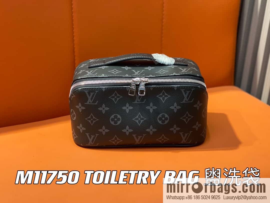 [Boutique‑grade] M11750 black flower M11508 toilet bag clutch bag series TOILETRY BAG toilet bag