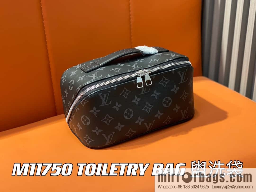 [Boutique‑grade] M11750 black flower M11508 toilet bag clutch bag series TOILETRY BAG toilet bag