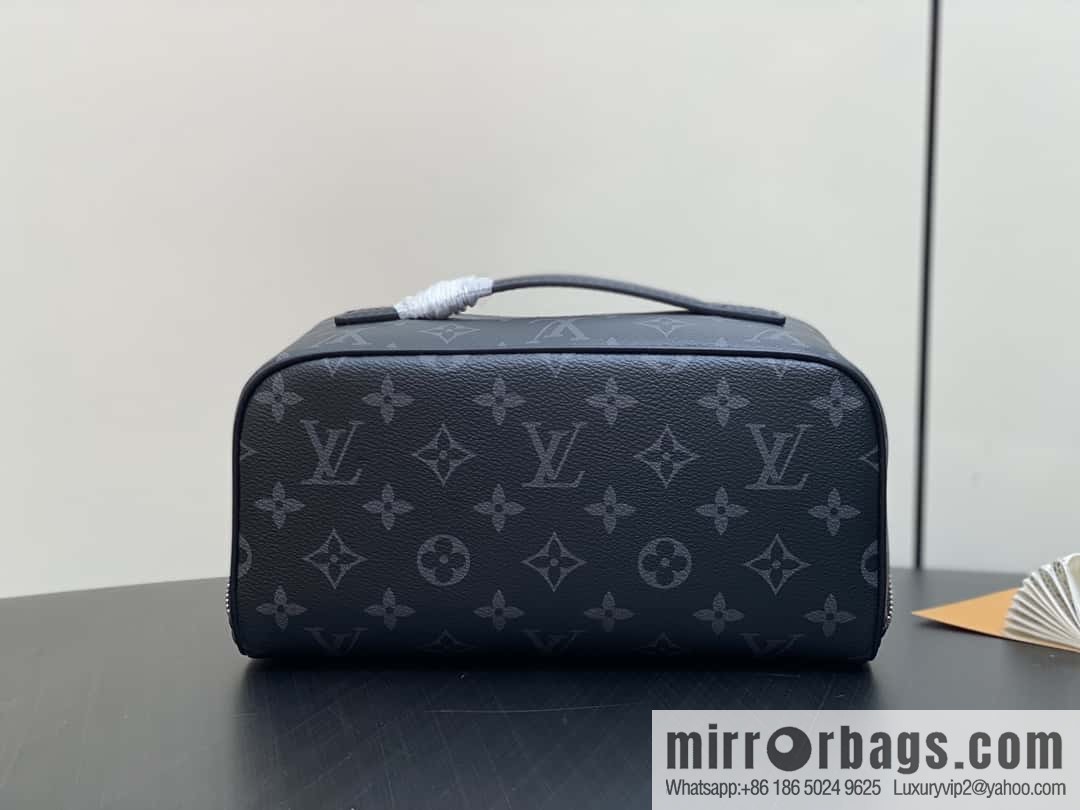 [Boutique‑grade] M11750 black flower M11508 toilet bag clutch bag series TOILETRY BAG toilet bag