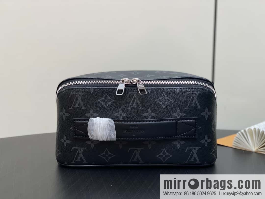 [Boutique‑grade] M11750 black flower M11508 toilet bag clutch bag series TOILETRY BAG toilet bag
