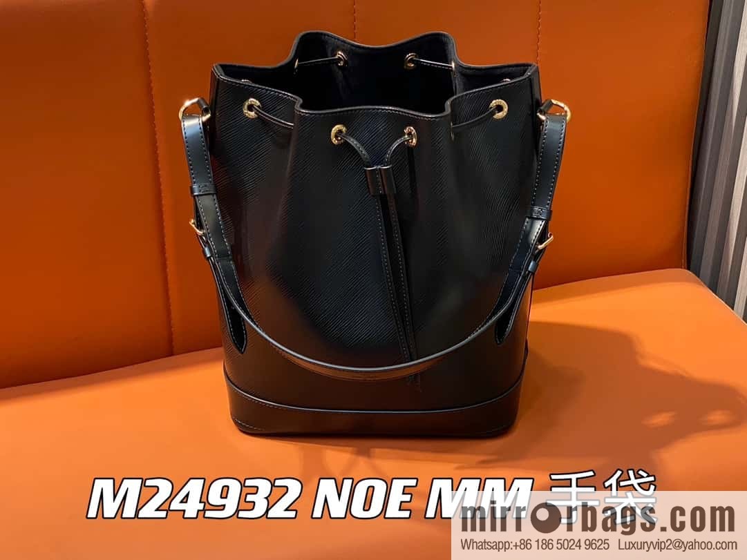 [Boutique‑grade] M24932 black, water ripple bucket bag NOE MM handbag