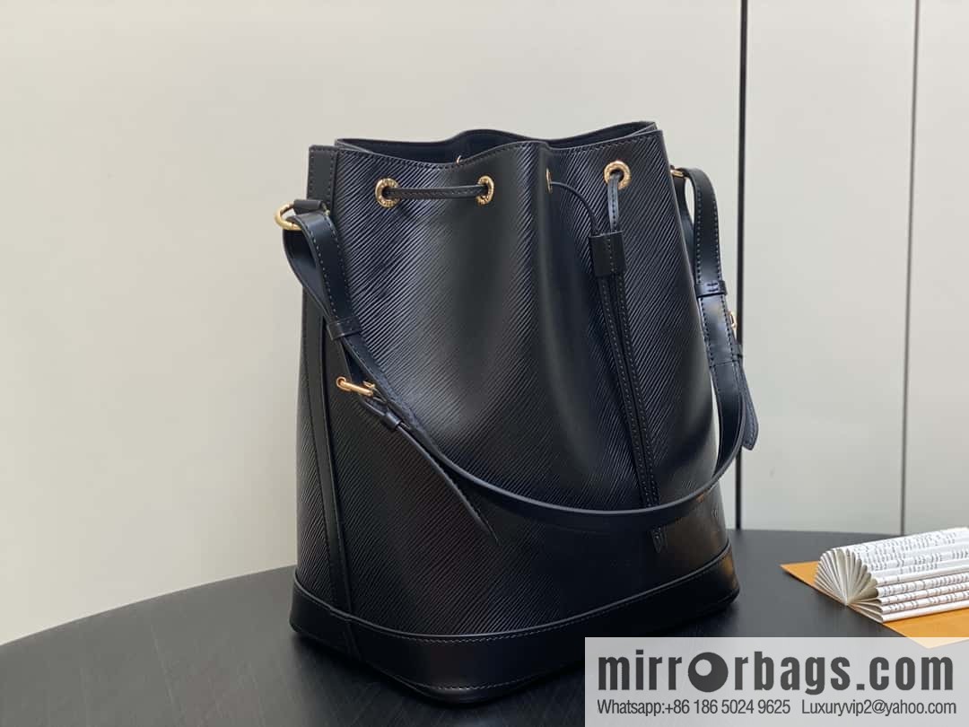 [Boutique‑grade] M24932 black, water ripple bucket bag NOE MM handbag