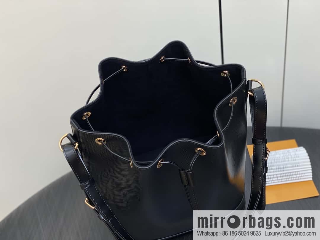 [Boutique‑grade] M24932 black, water ripple bucket bag NOE MM handbag