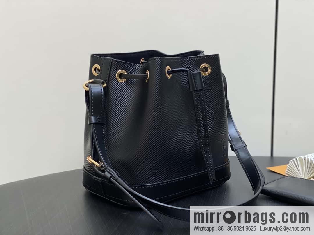 [Boutique‑grade] M24675 black, water ripple bucket bag NOE BB handbag