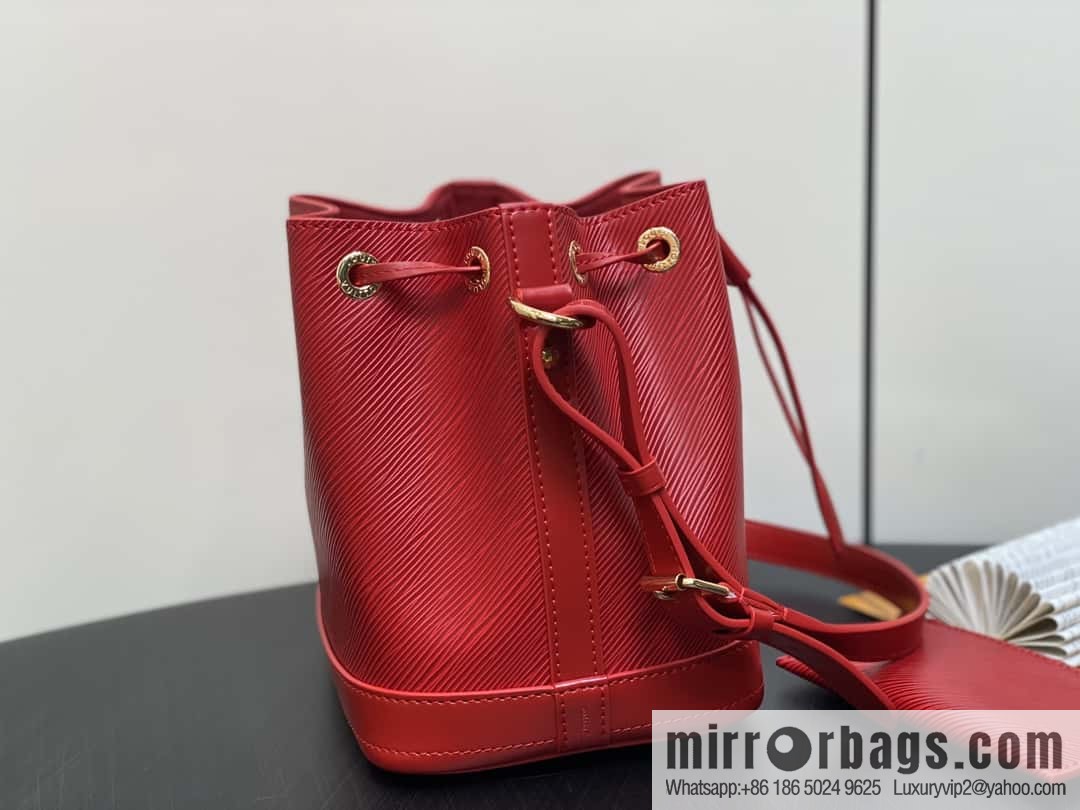 [Boutique‑grade] M24675 red, water ripple bucket bag NOE BB handbag