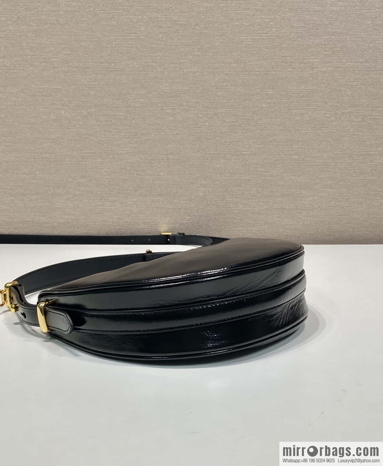 PRADA 🎉 Moon handbag 🎉 1BC194 lacquered wax leather