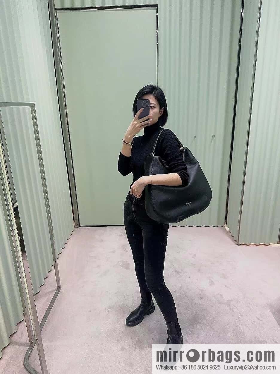PRADA 🎉 new tote bag 🎉 1BC219 black