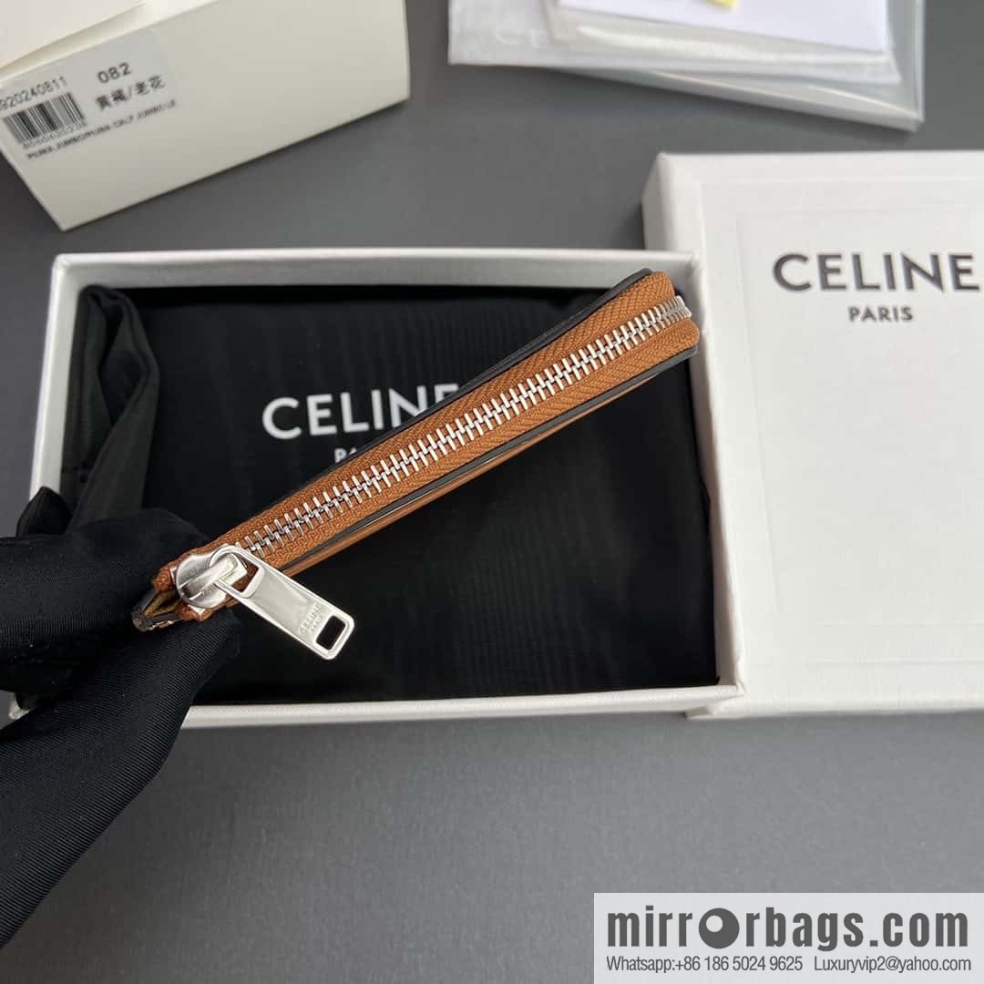 CELINE TRIOMPHE Logo Printed Sheepskin Zipper Card Pack 10D882CCP.04LU