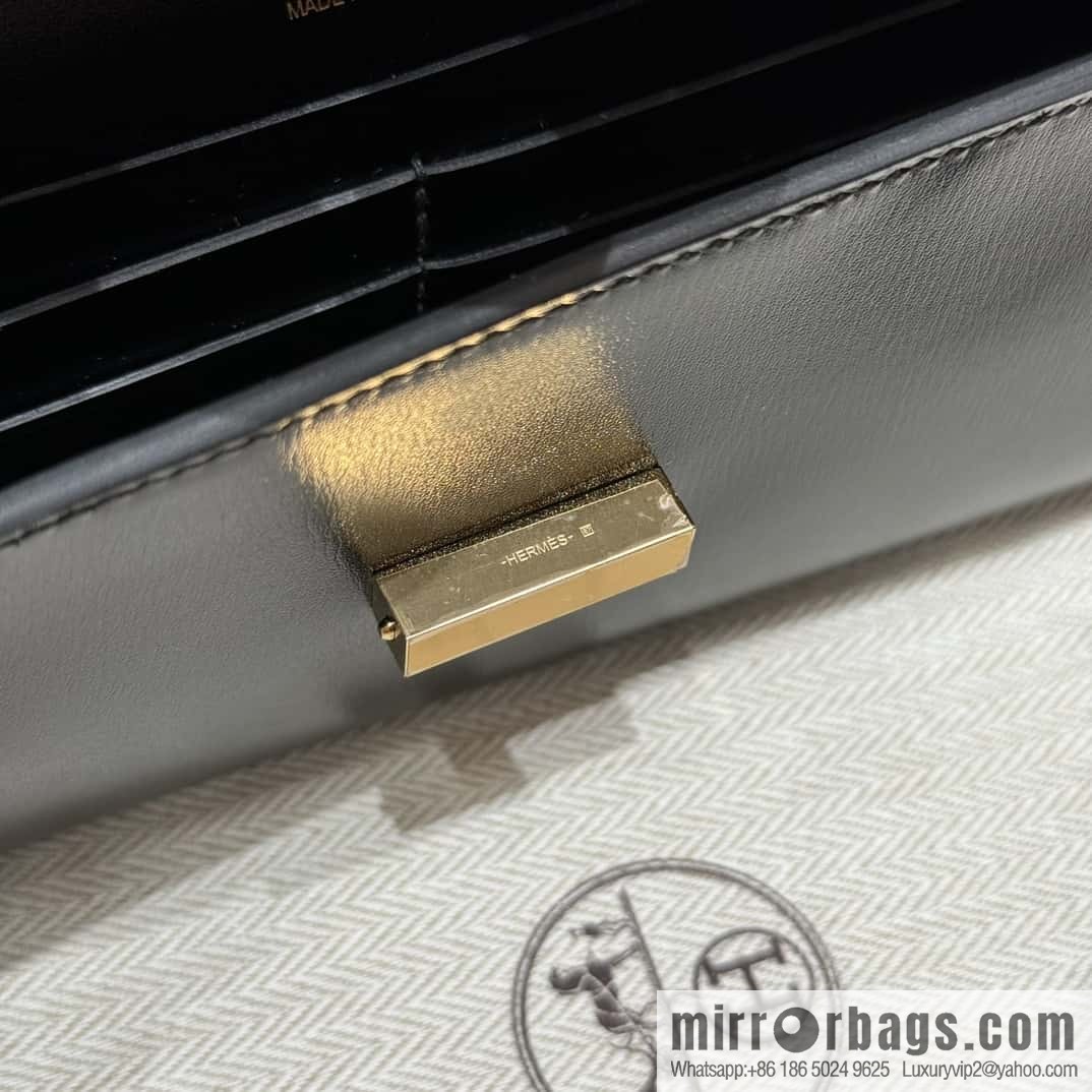 Chaine d'Ancre To Go Wallet, Golden Buckle with Pig Nose Togo