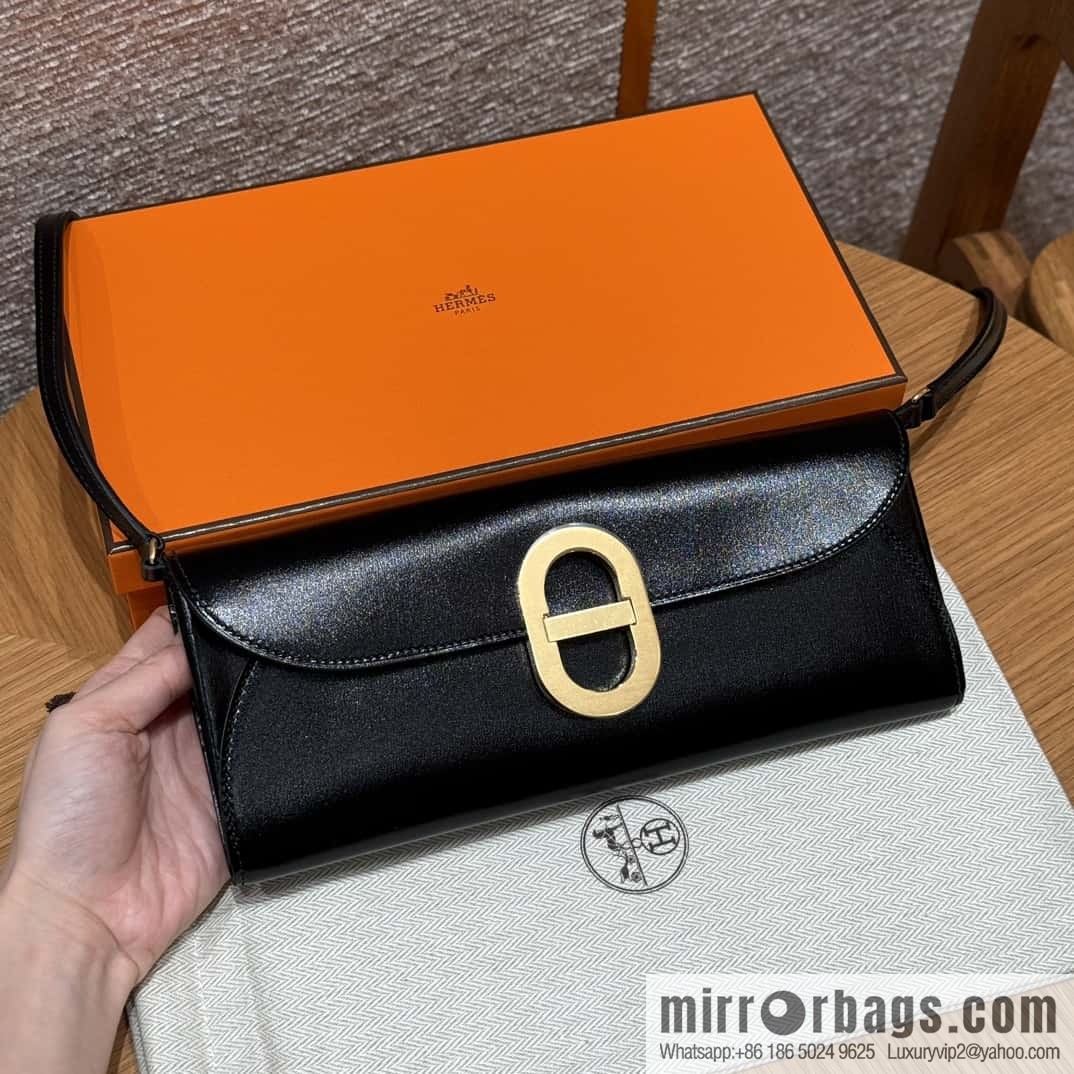 Chaine d'Ancre To Go Wallet, Golden Buckle with Pig Nose Togo