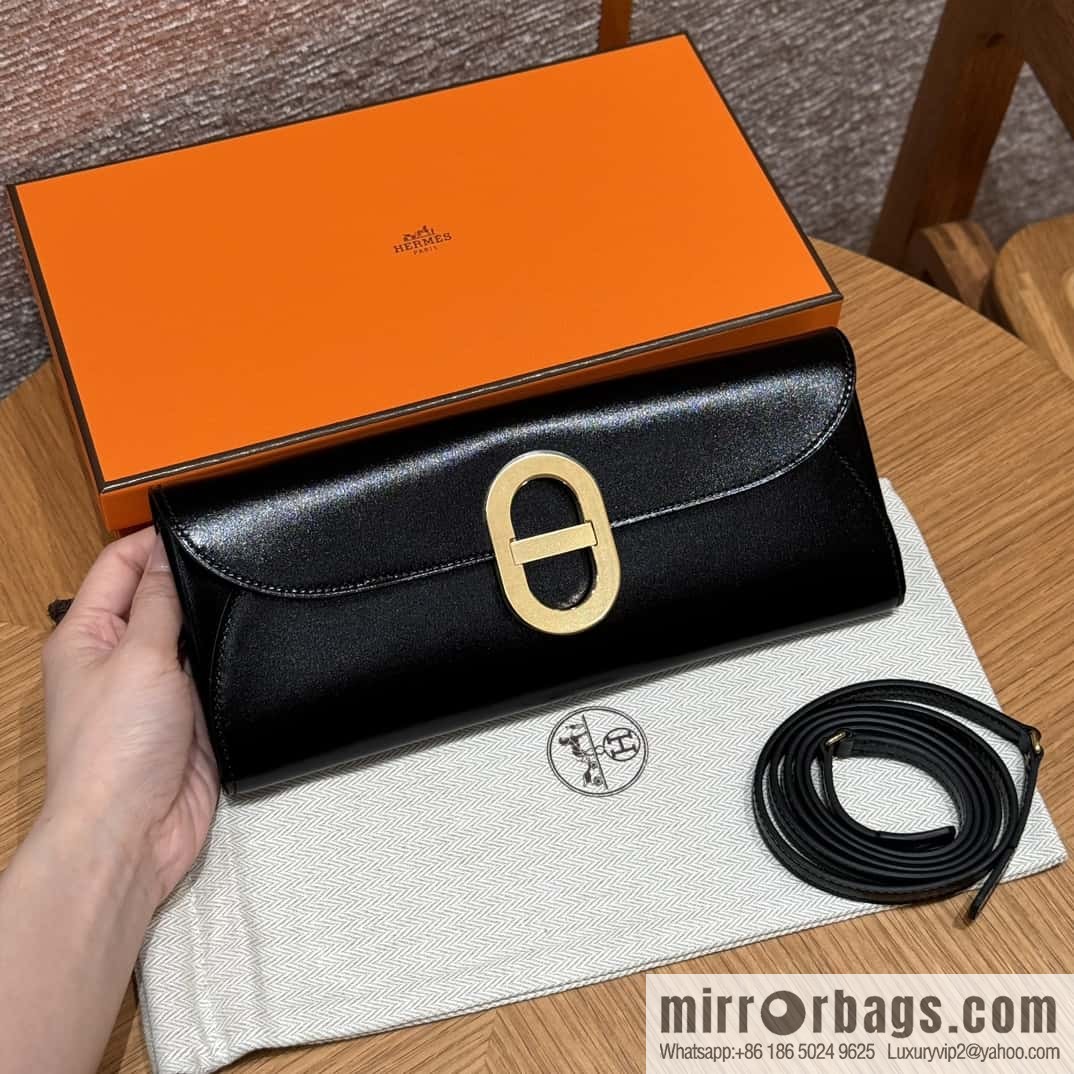 Chaine d'Ancre To Go Wallet, Golden Buckle with Pig Nose Togo