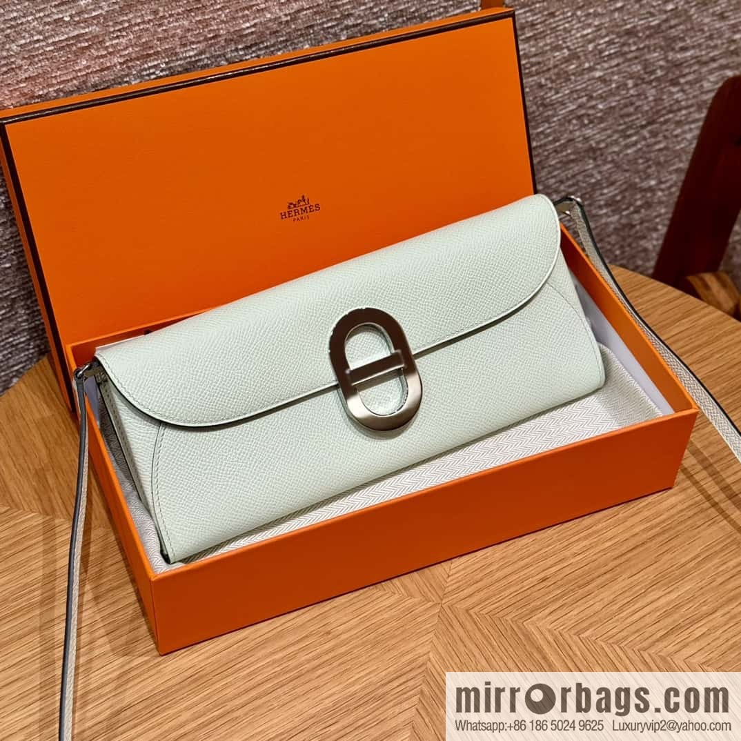Chaine d'Ancre To Go Wallet, Pig Nose Togo Bubble Green Silver Buckle