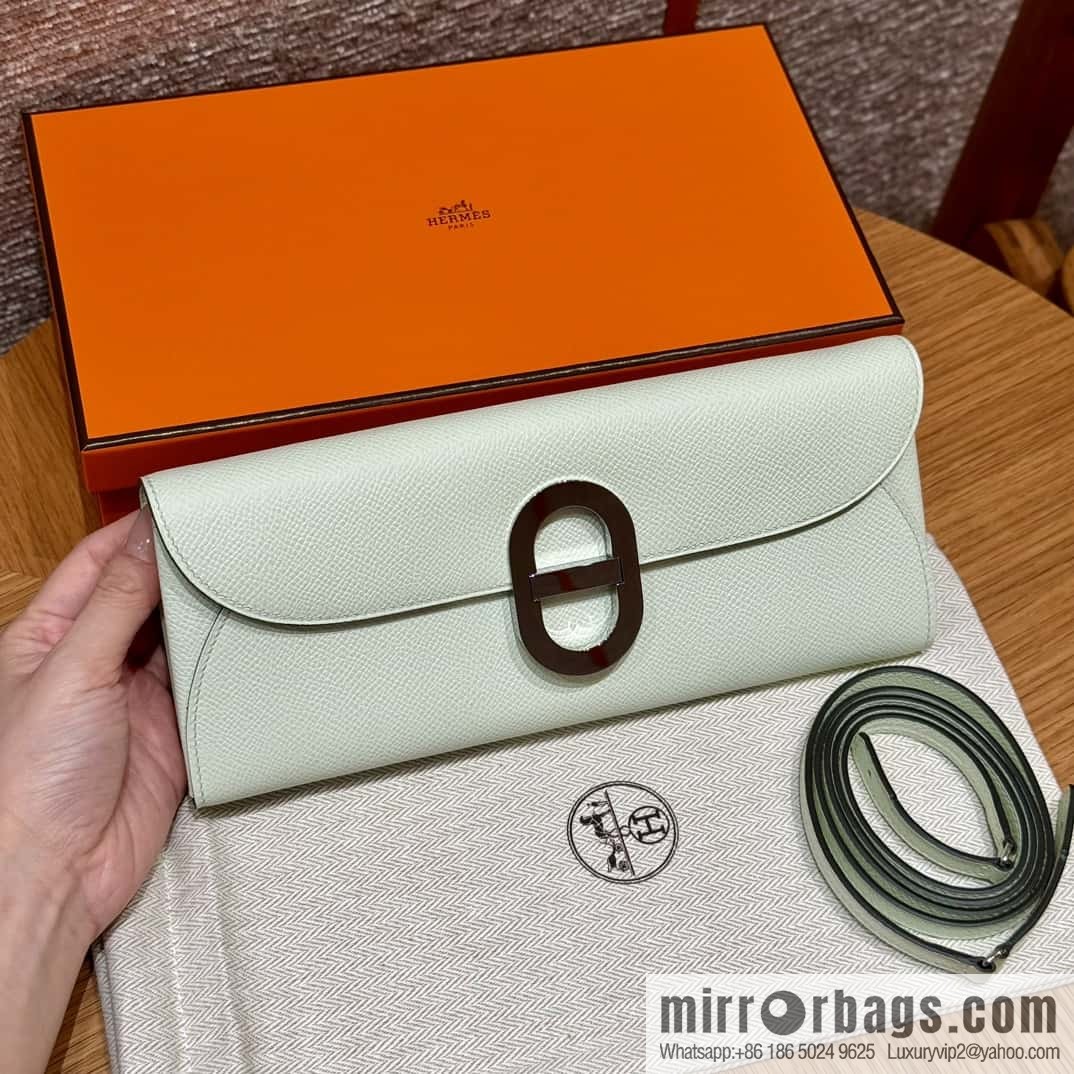 Chaine d'Ancre To Go Wallet, Pig Nose Togo Bubble Green Silver Buckle
