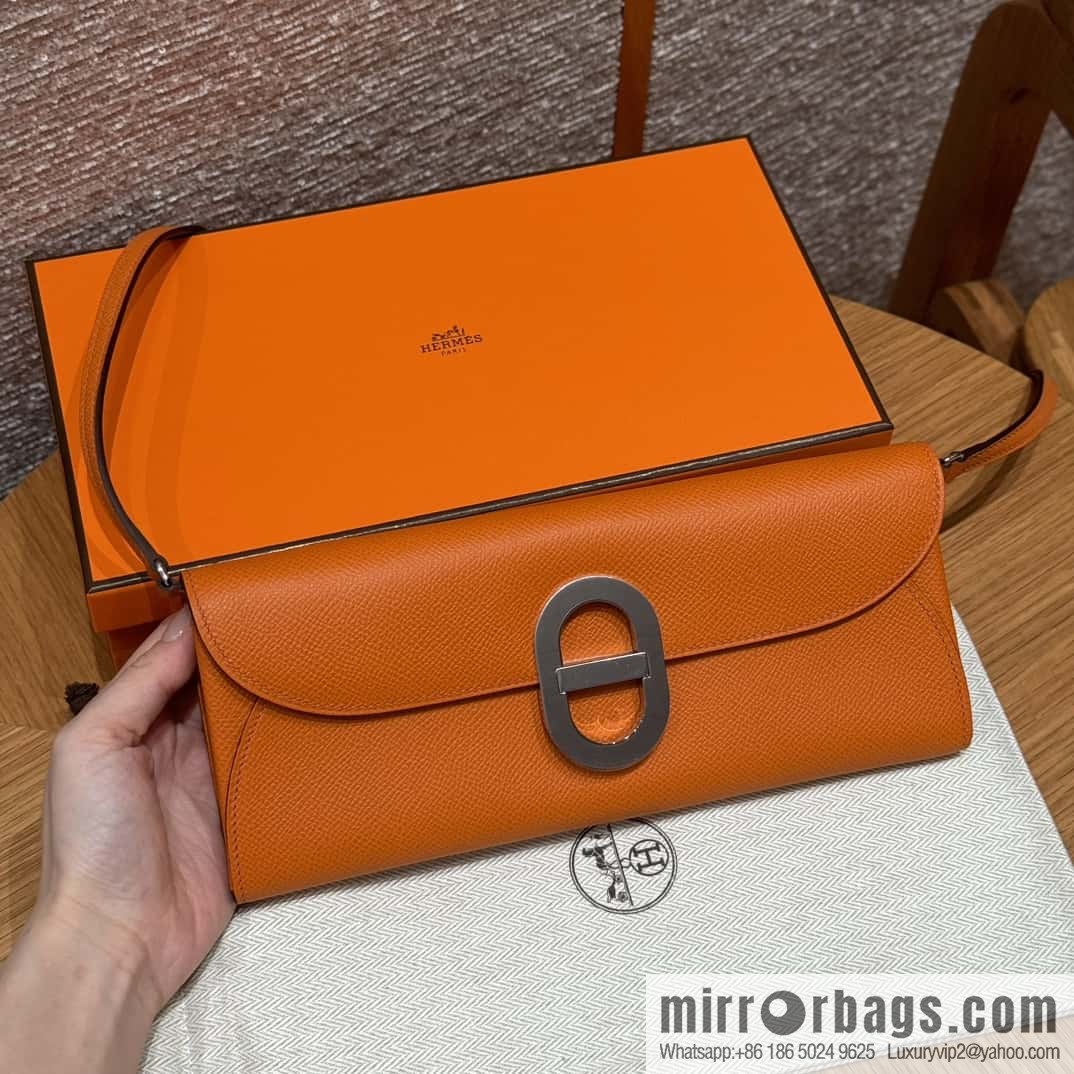 Chaine d'Ancre To Go Wallet, Pig Nose Togo Orange Silver Buckle