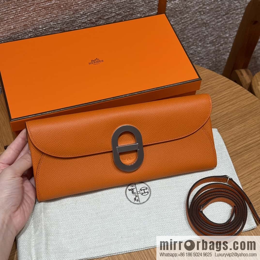 Chaine d'Ancre To Go Wallet, Pig Nose Togo Orange Silver Buckle